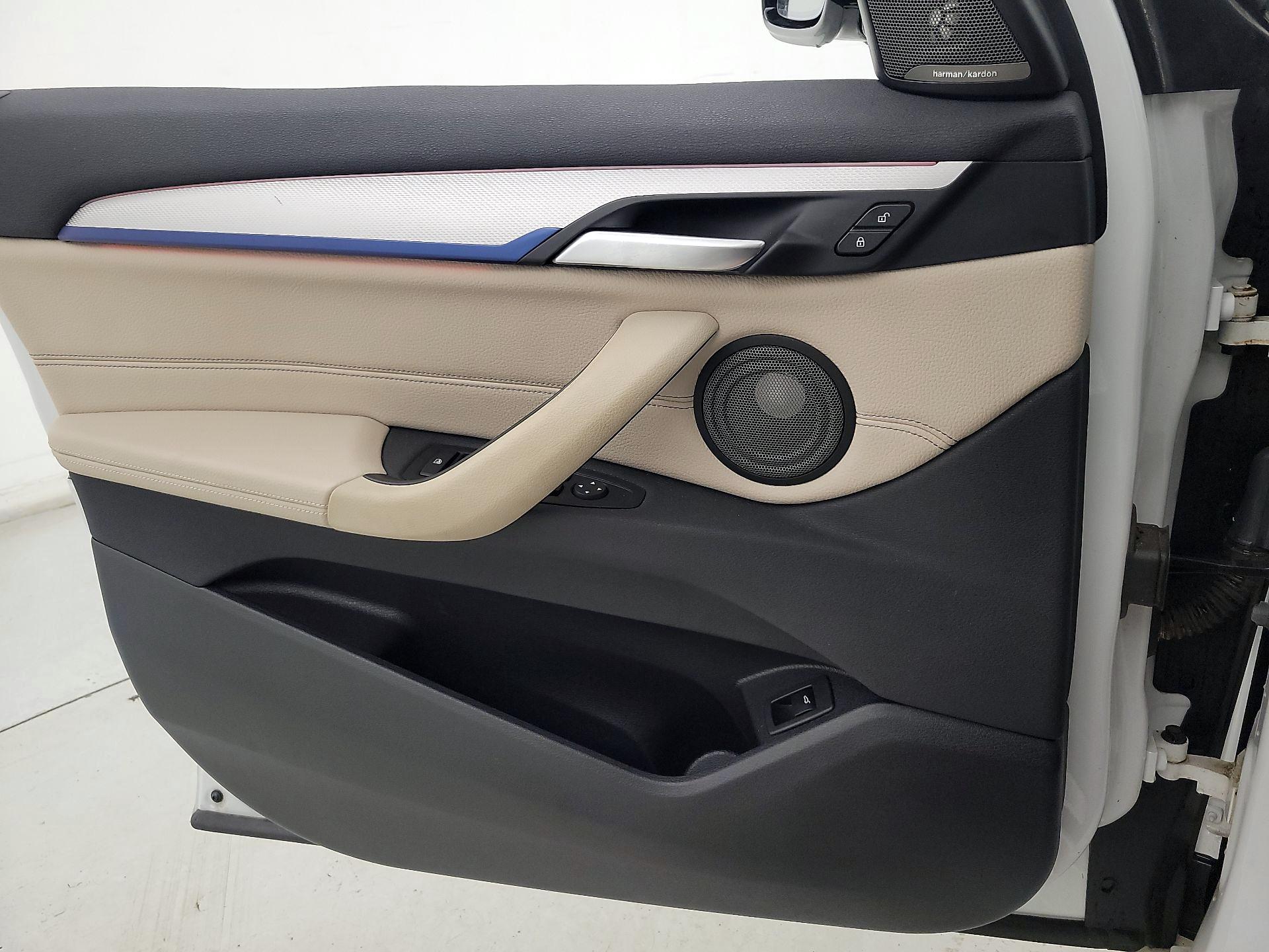 Thumbnail: 2022 BMW X1 - 12