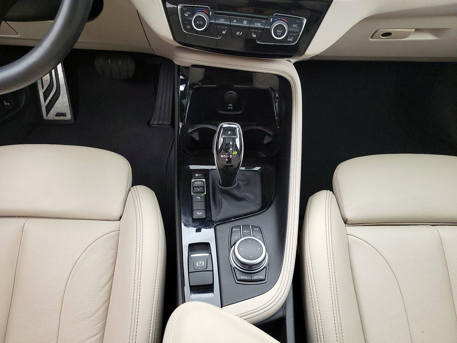 Thumbnail: 2022 BMW X1 - 18