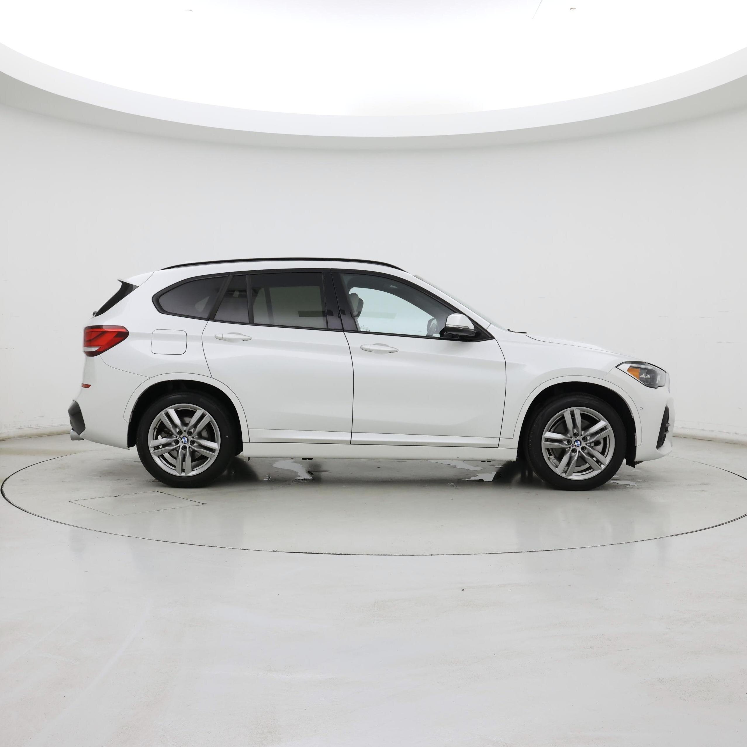 Thumbnail: 2022 BMW X1 - 7