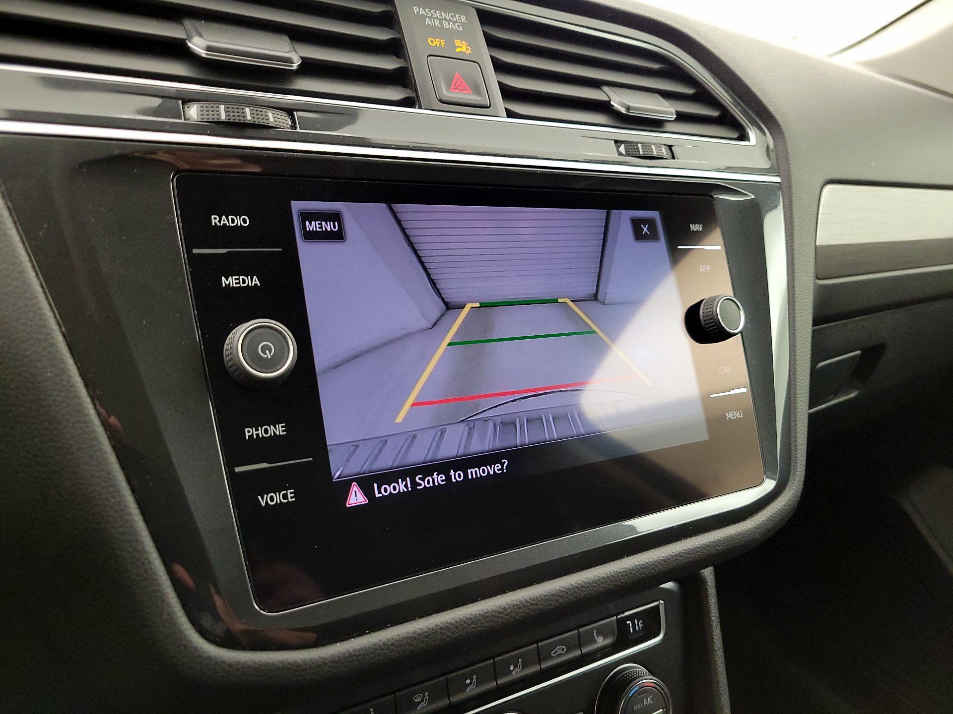 Thumbnail: 2019 Volkswagen Tiguan - 15