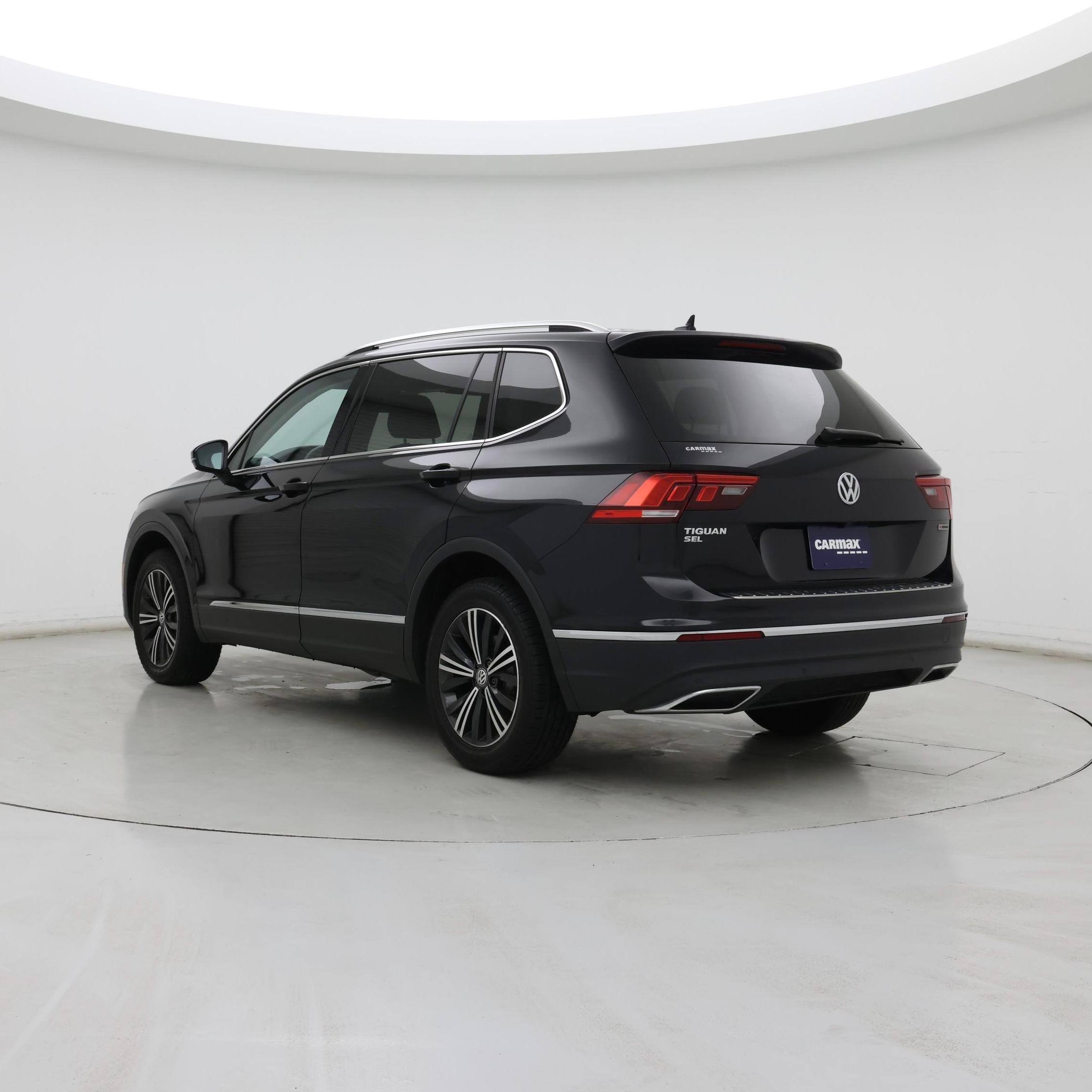 Thumbnail: 2019 Volkswagen Tiguan - 2