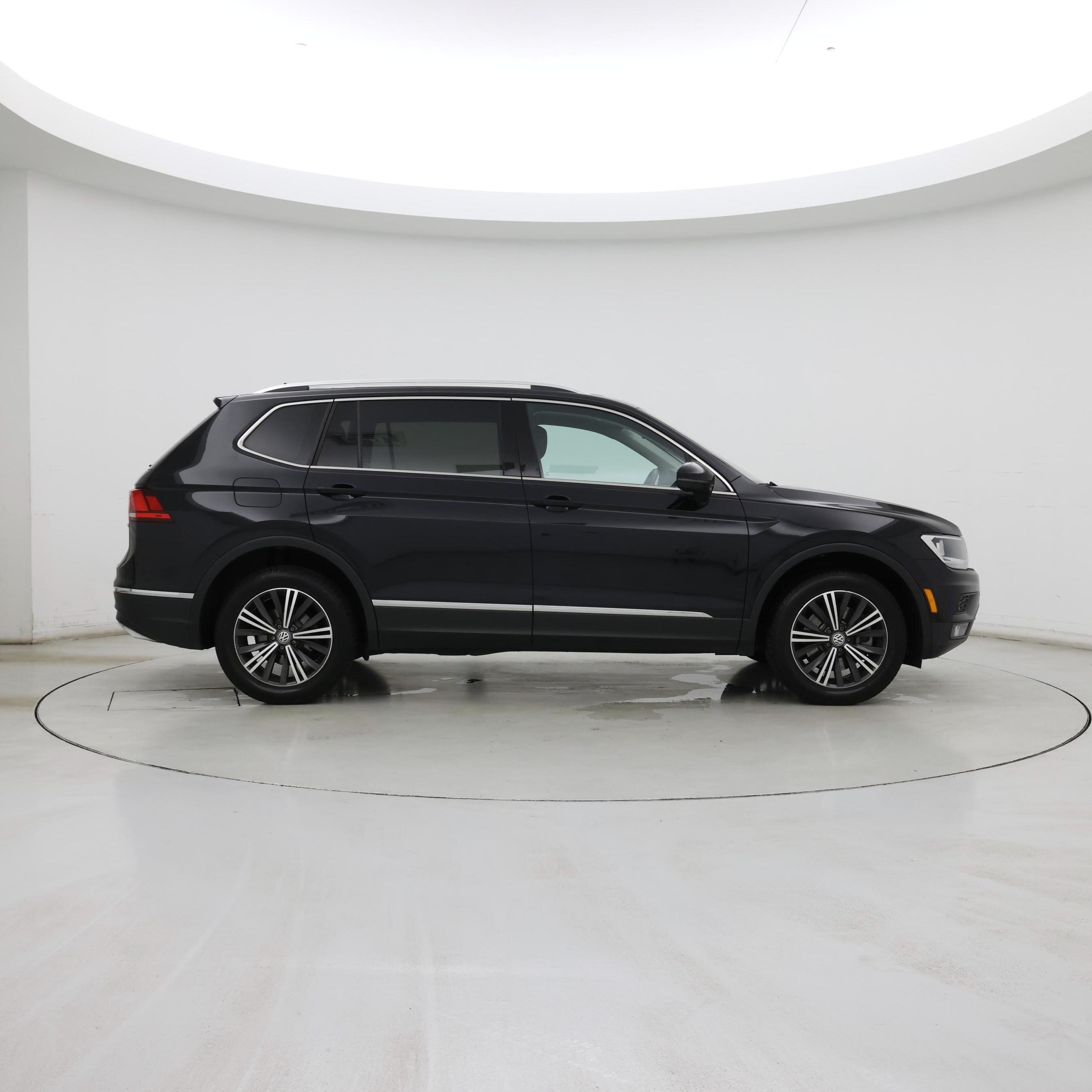 Thumbnail: 2019 Volkswagen Tiguan - 7