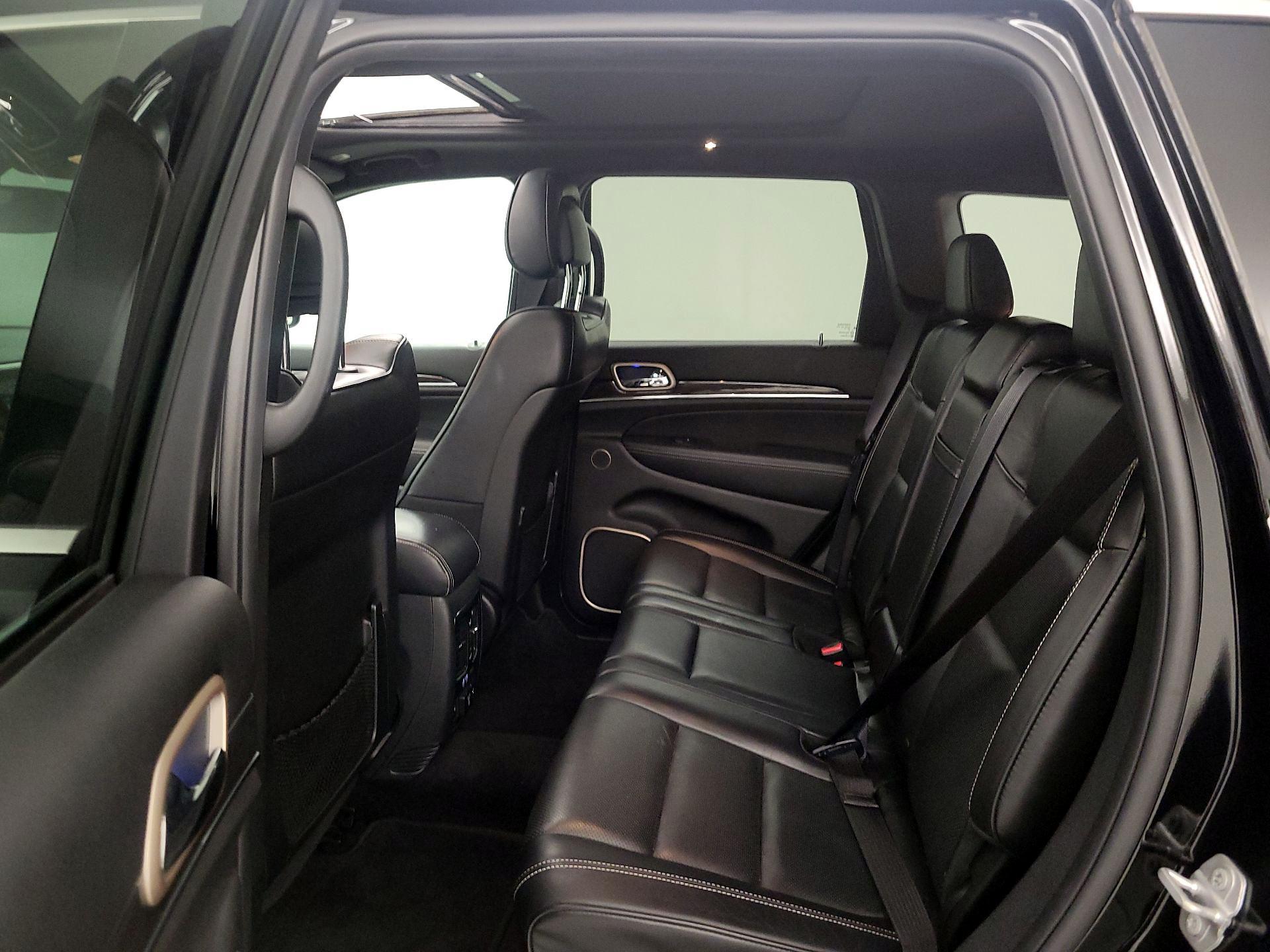 Thumbnail: 2017 Jeep Grand Cherokee - 20