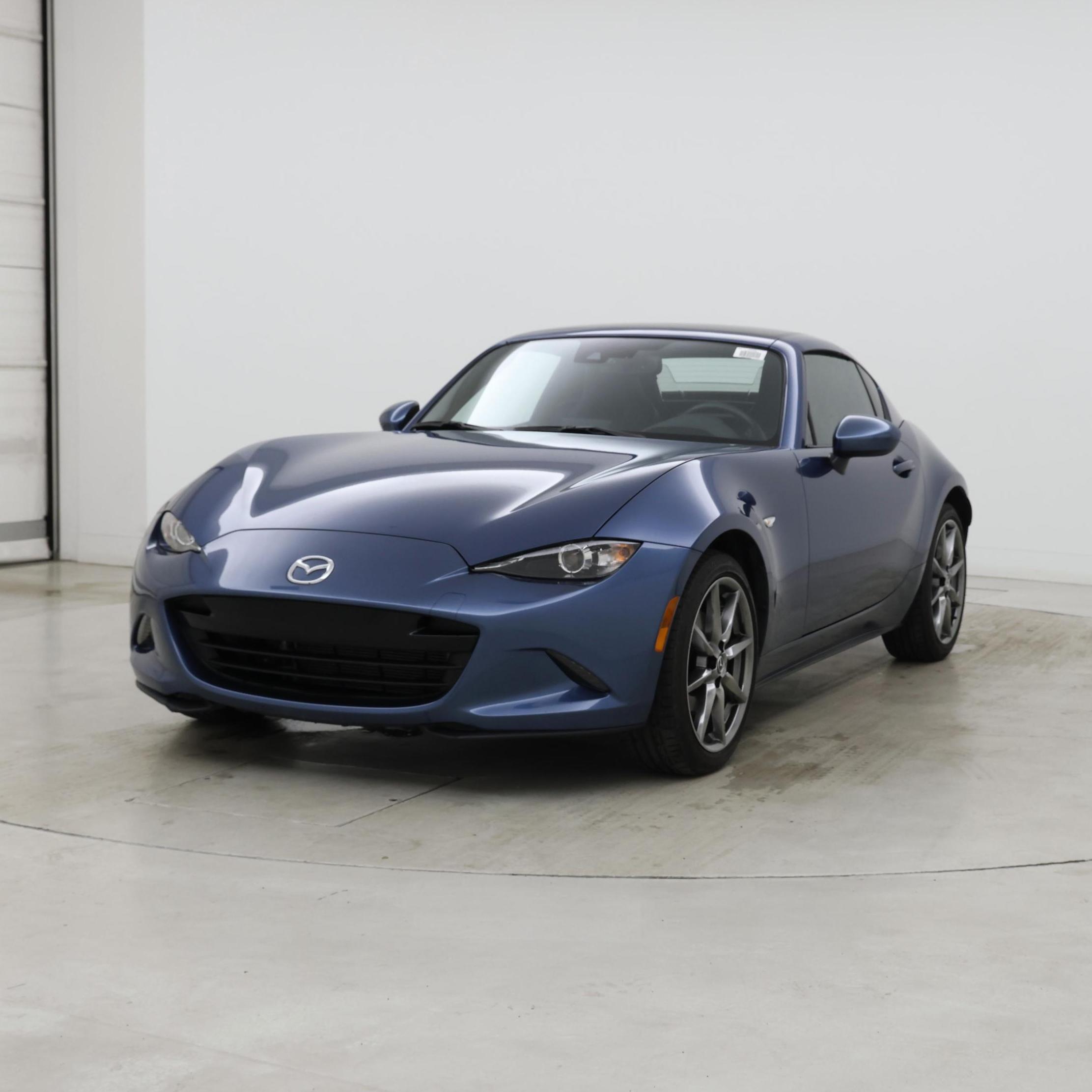 Thumbnail: 2020 Mazda MX-5 Miata - 4