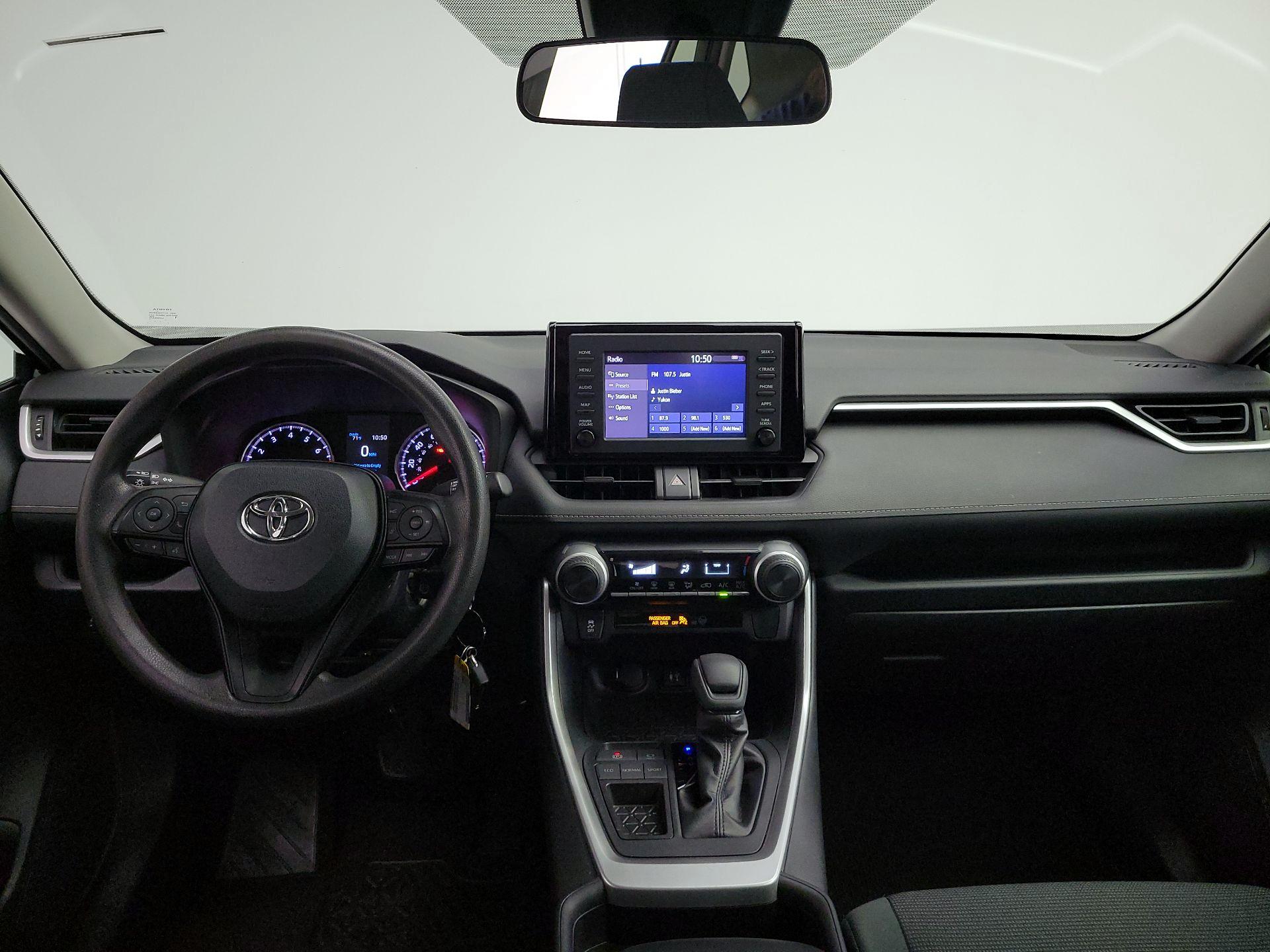 Thumbnail: 2019 Toyota RAV4 - 9