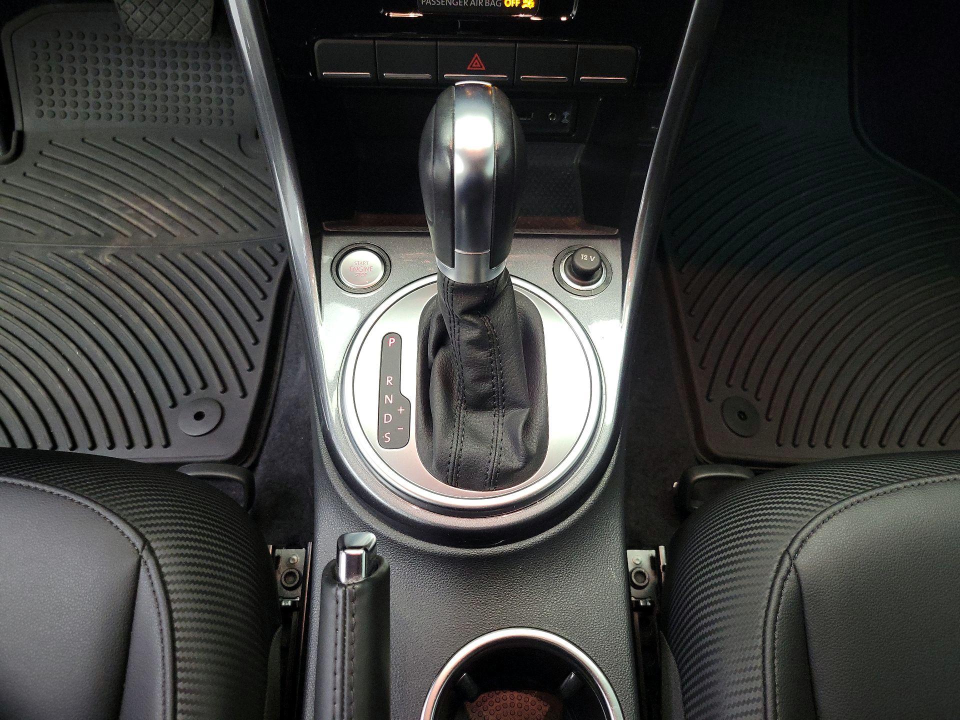Thumbnail: 2019 Volkswagen Beetle - 16