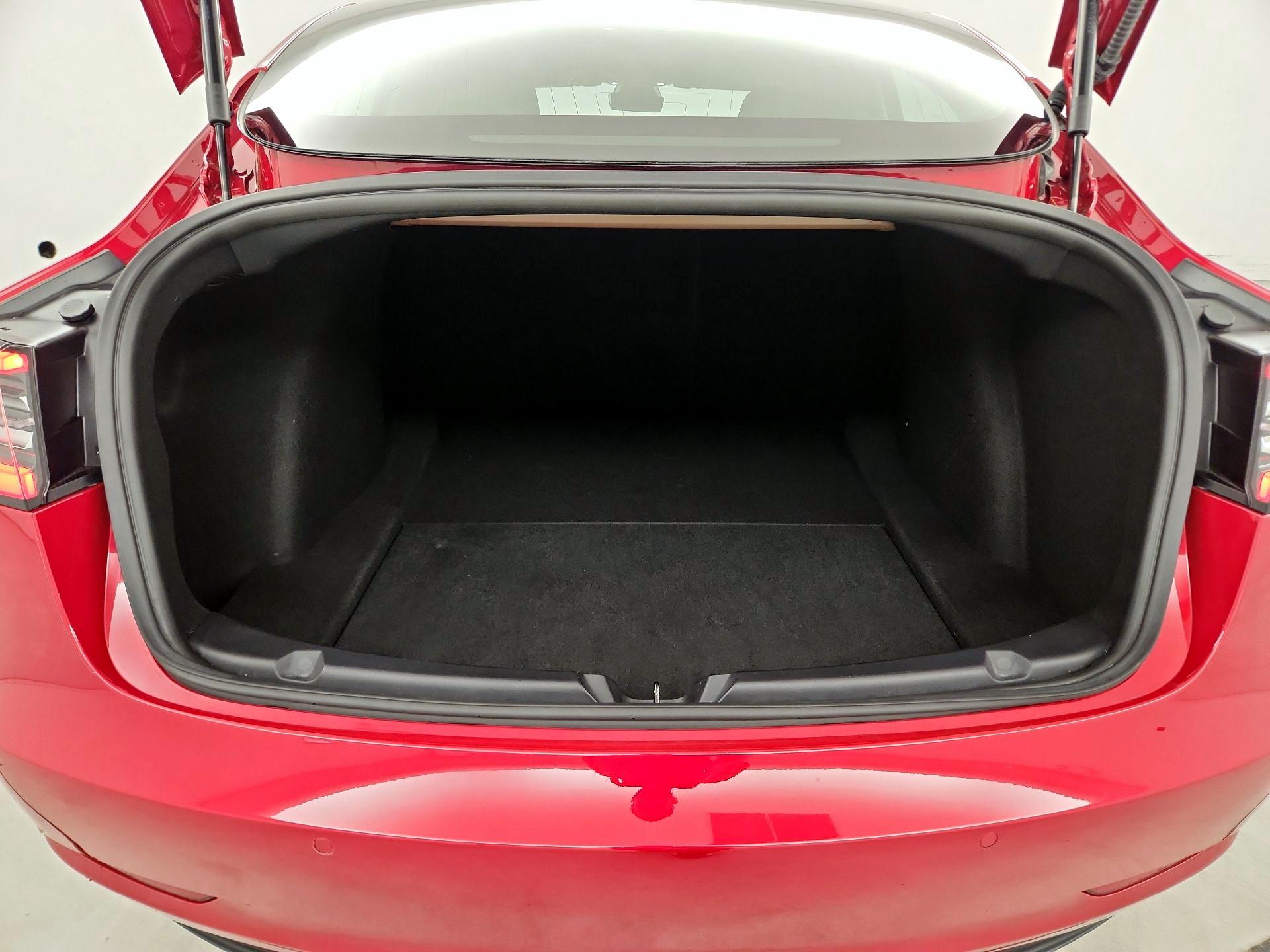 Thumbnail: 2020 Tesla Model 3 - 17