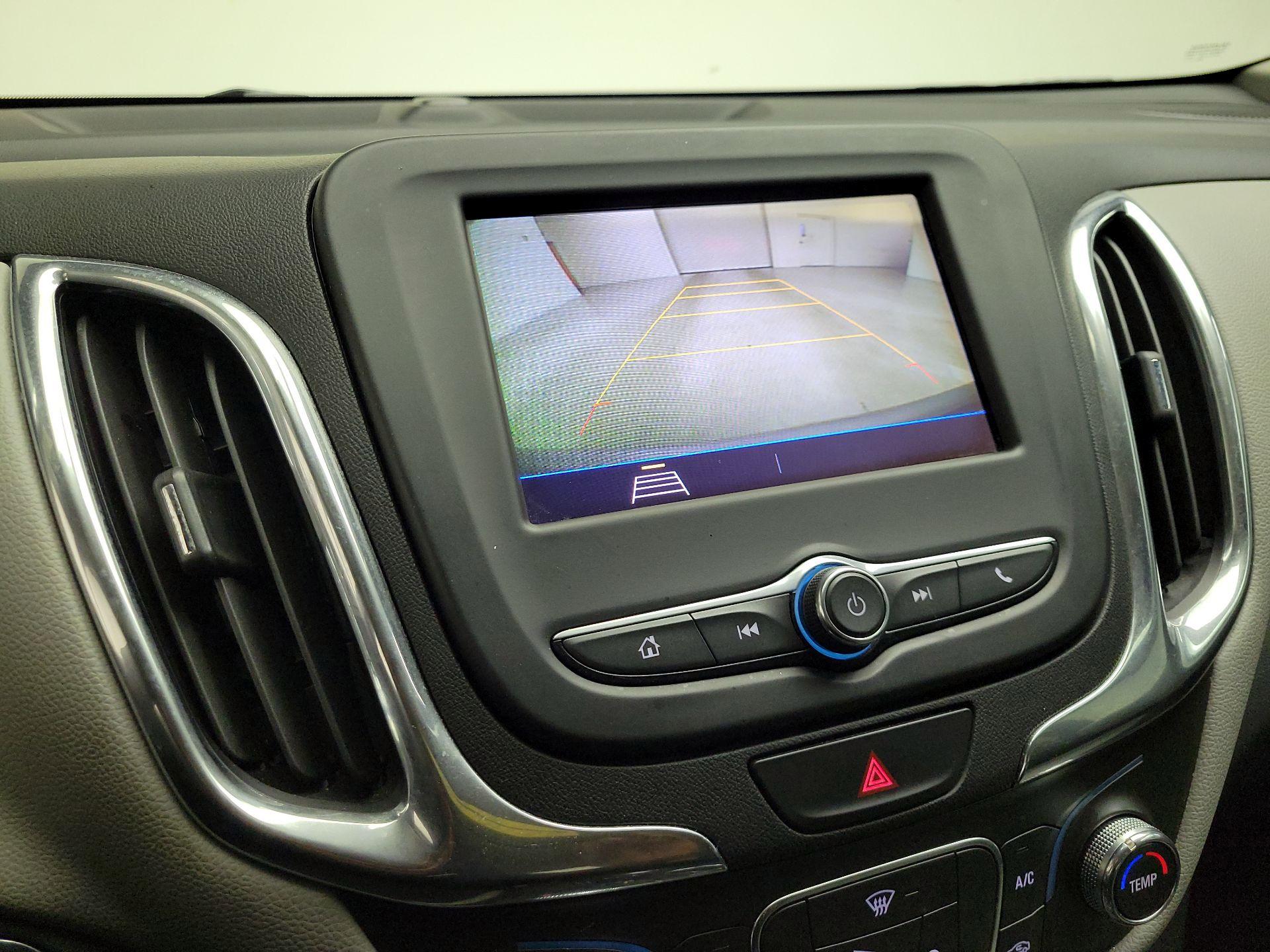 Thumbnail: 2019 Chevrolet Equinox - 14