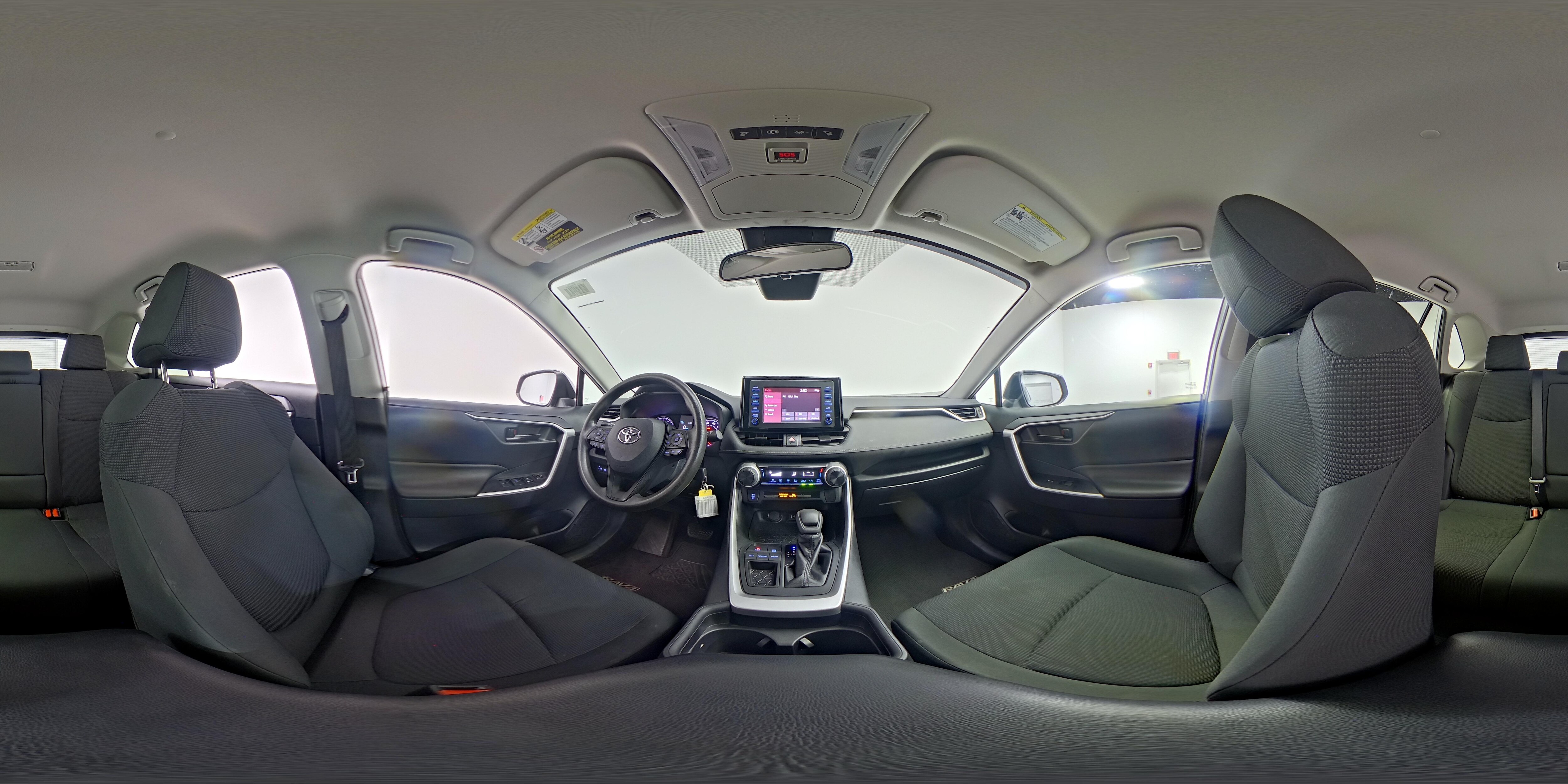 2019 Toyota RAV4 LE - Photo 24