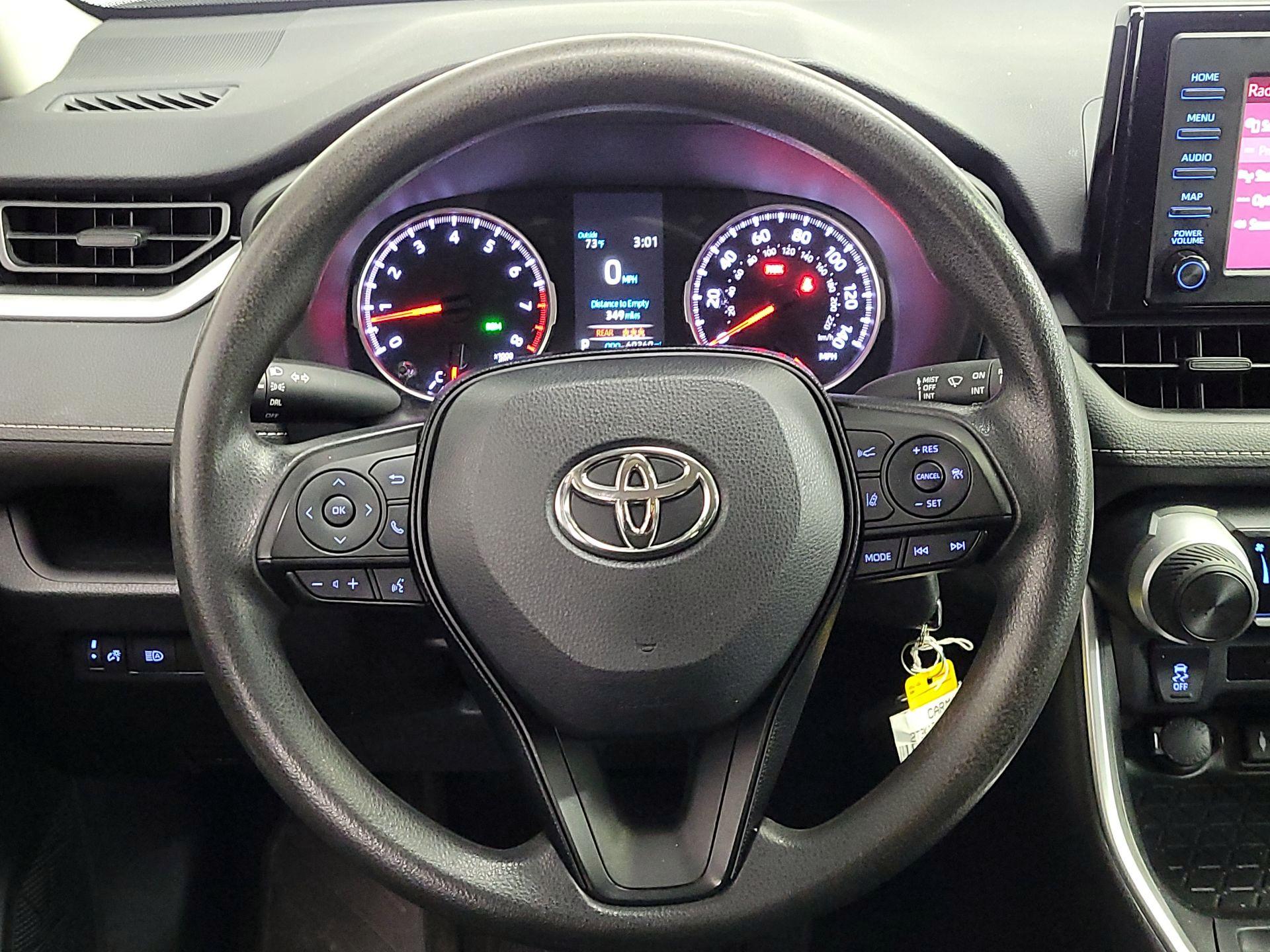 Thumbnail: 2019 Toyota RAV4 - 10