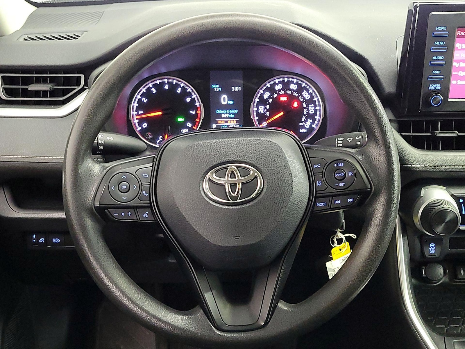 2019 Toyota RAV4 LE - Photo 11