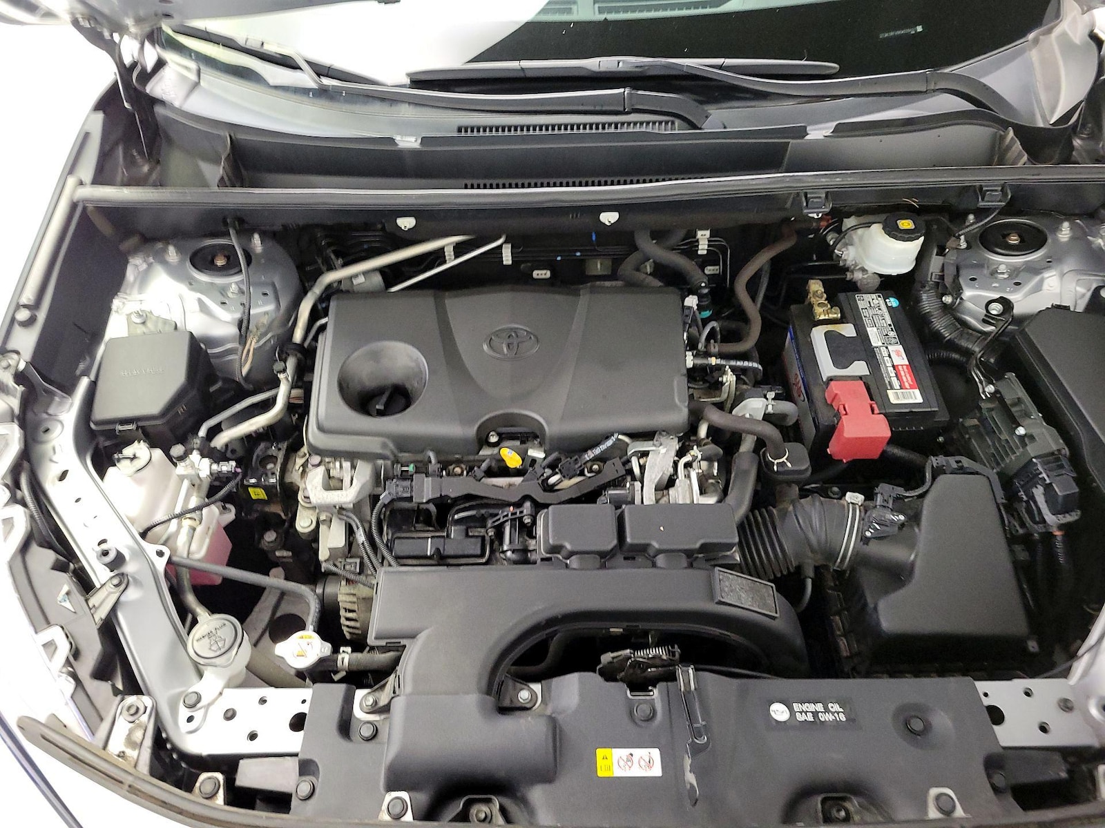 2019 Toyota RAV4 LE - Photo 22