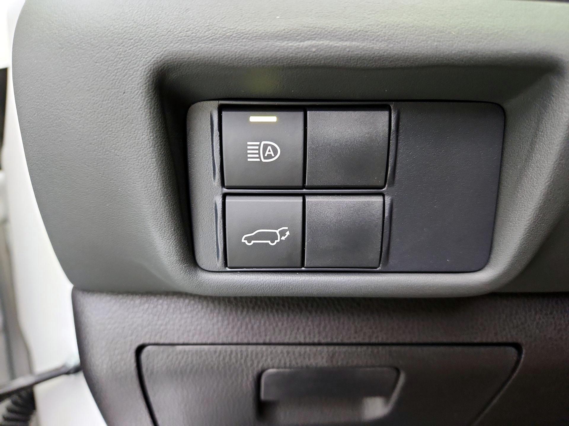 Thumbnail: 2021 Toyota Highlander - 13