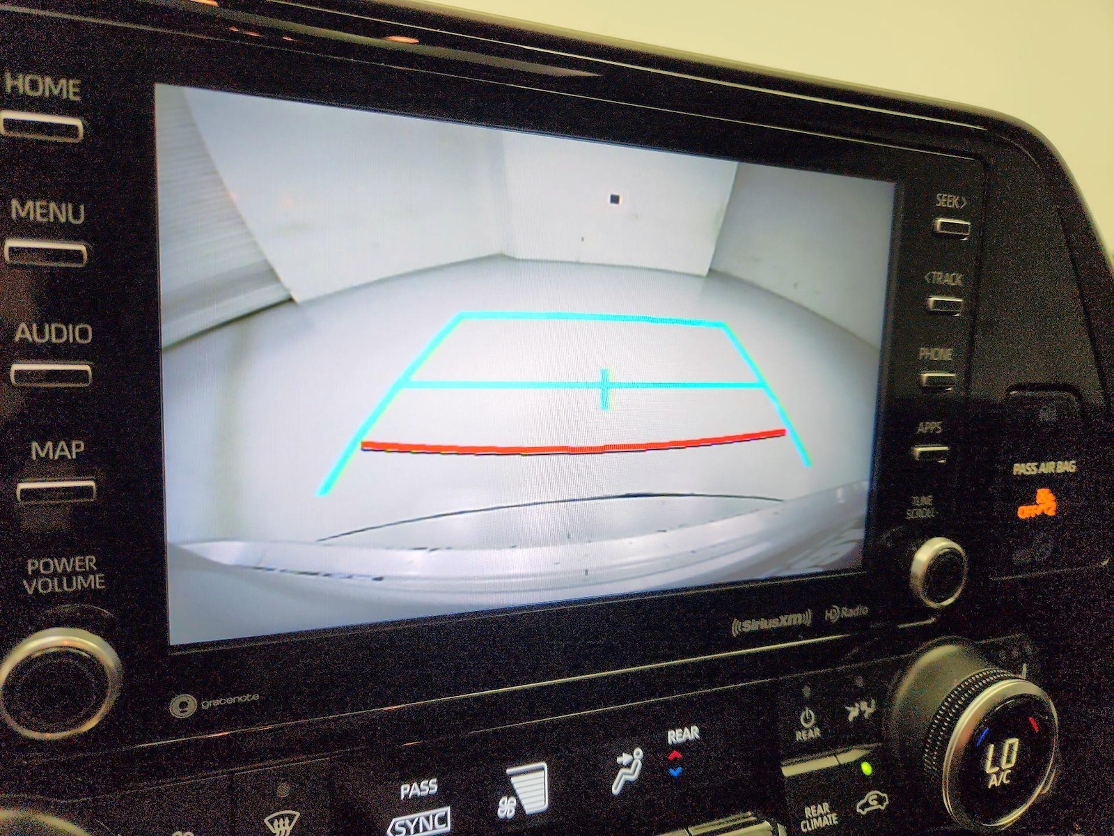 2021 Toyota Highlander XLE - Photo 15