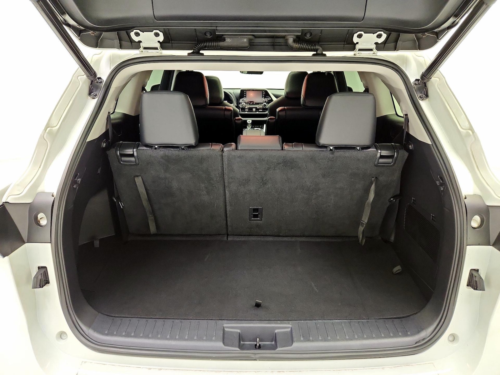 2021 Toyota Highlander XLE - Photo 23