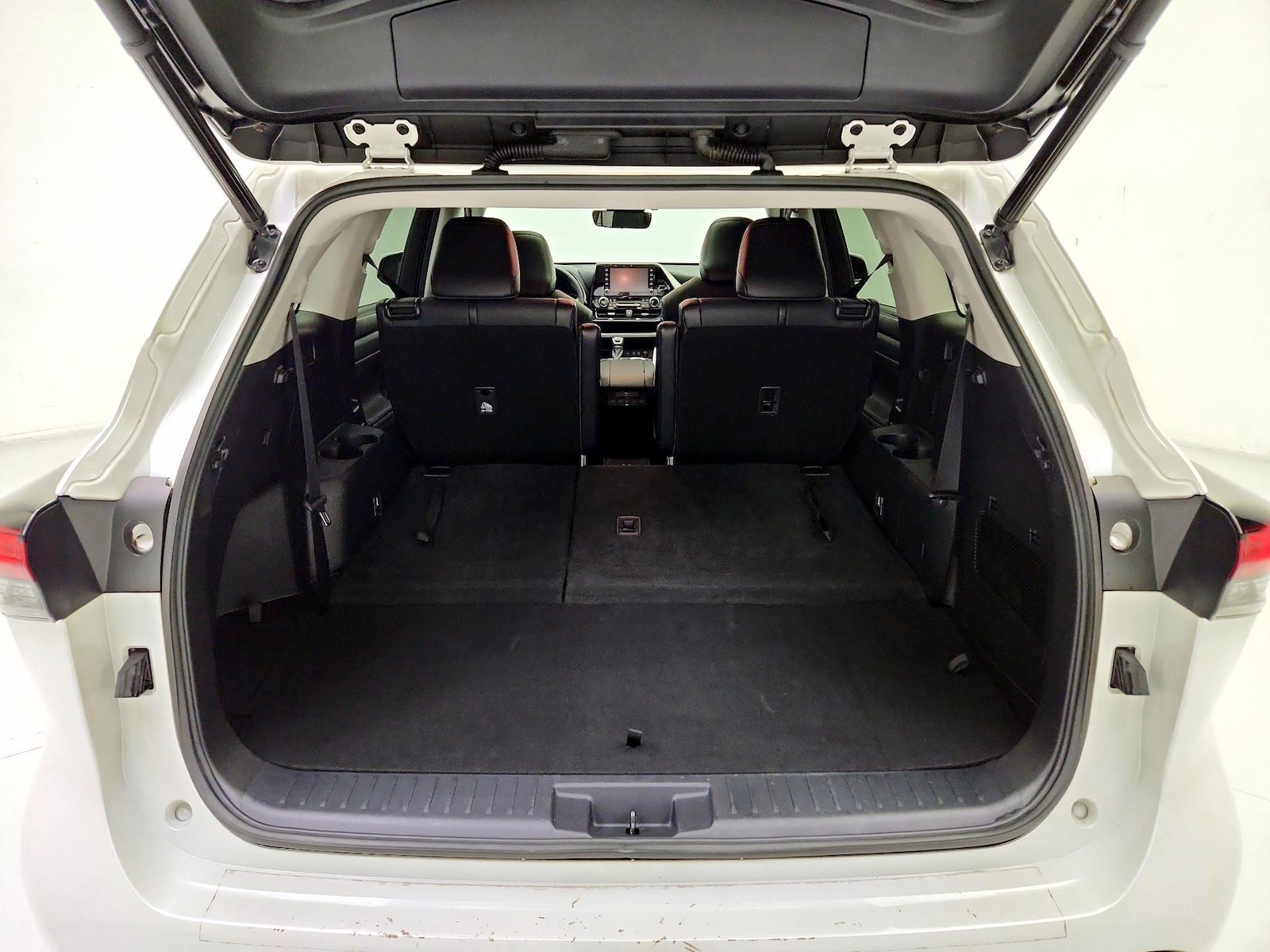 2021 Toyota Highlander XLE - Photo 24
