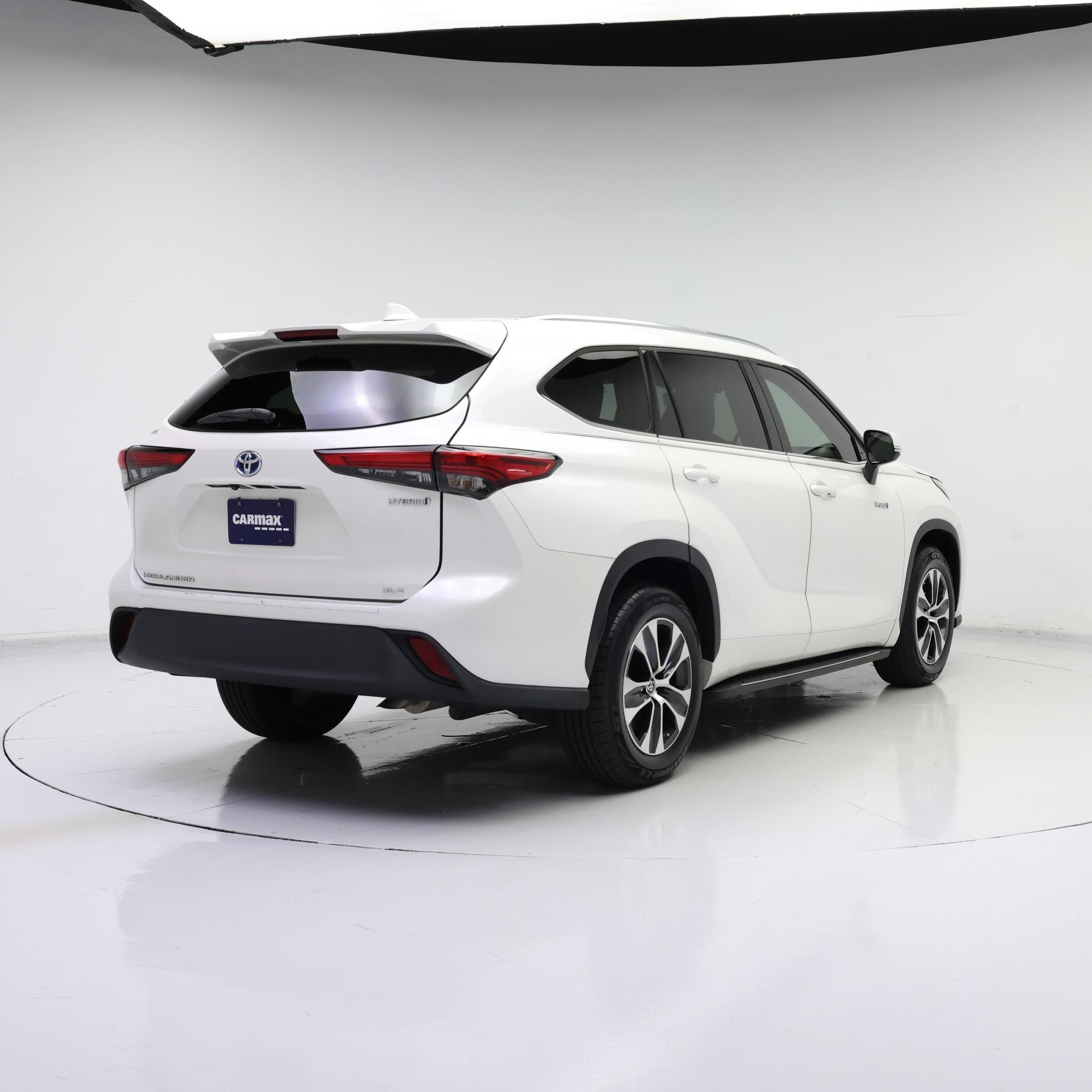 Thumbnail: 2021 Toyota Highlander - 8