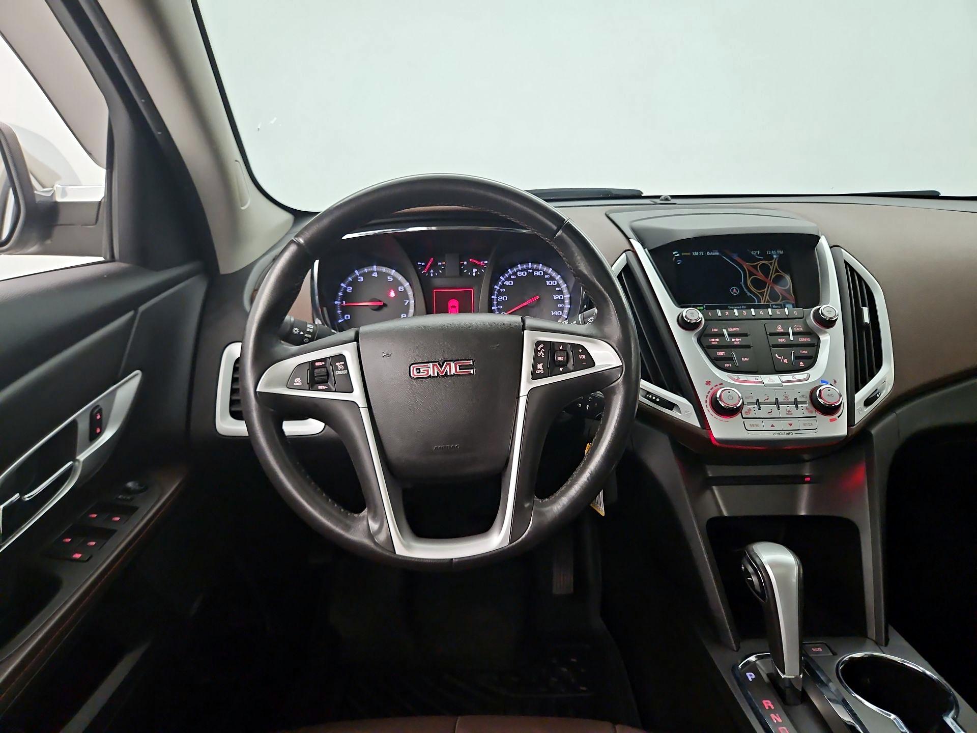 Thumbnail: 2015 GMC Terrain - 10