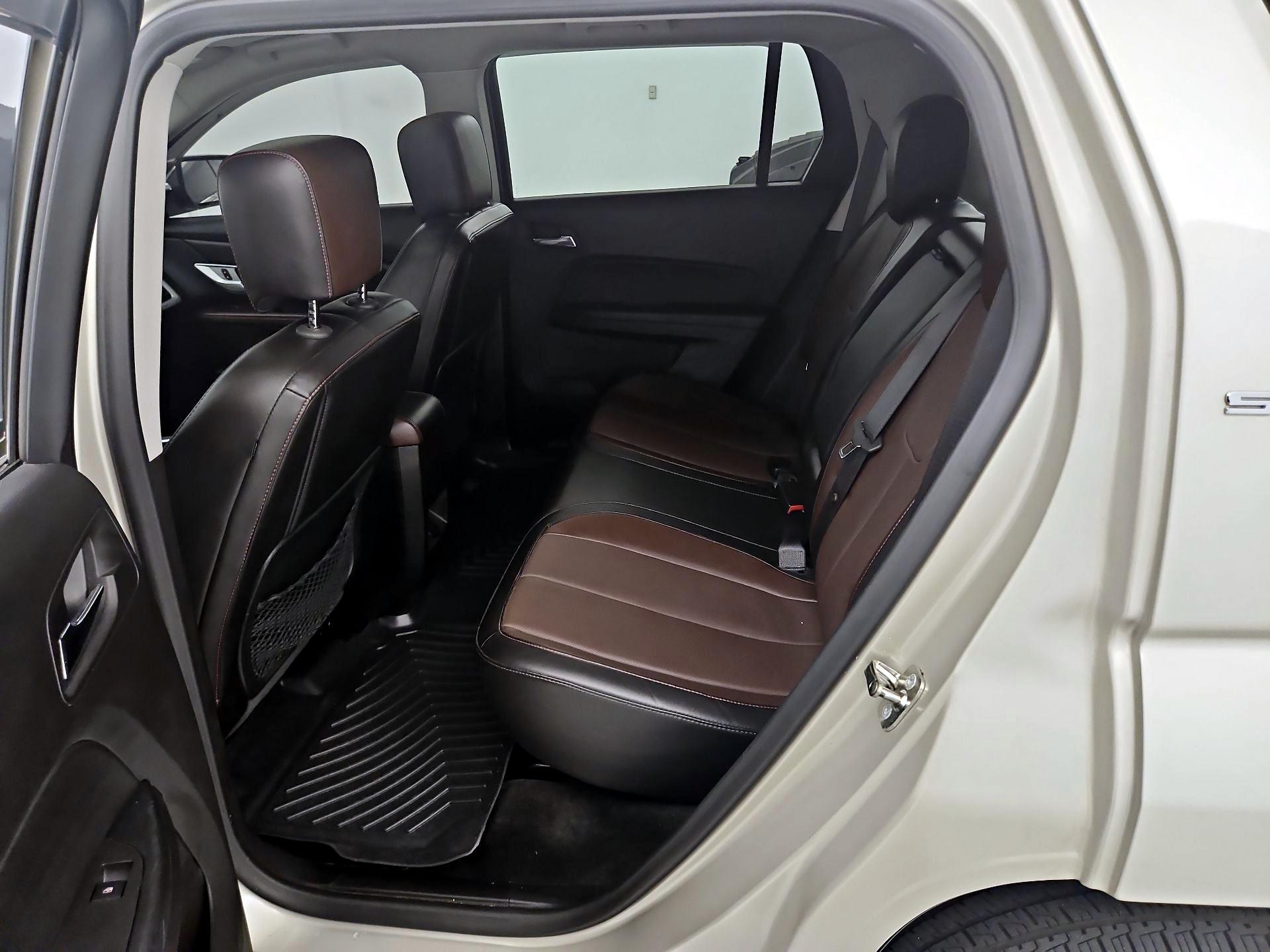 Thumbnail: 2015 GMC Terrain - 19