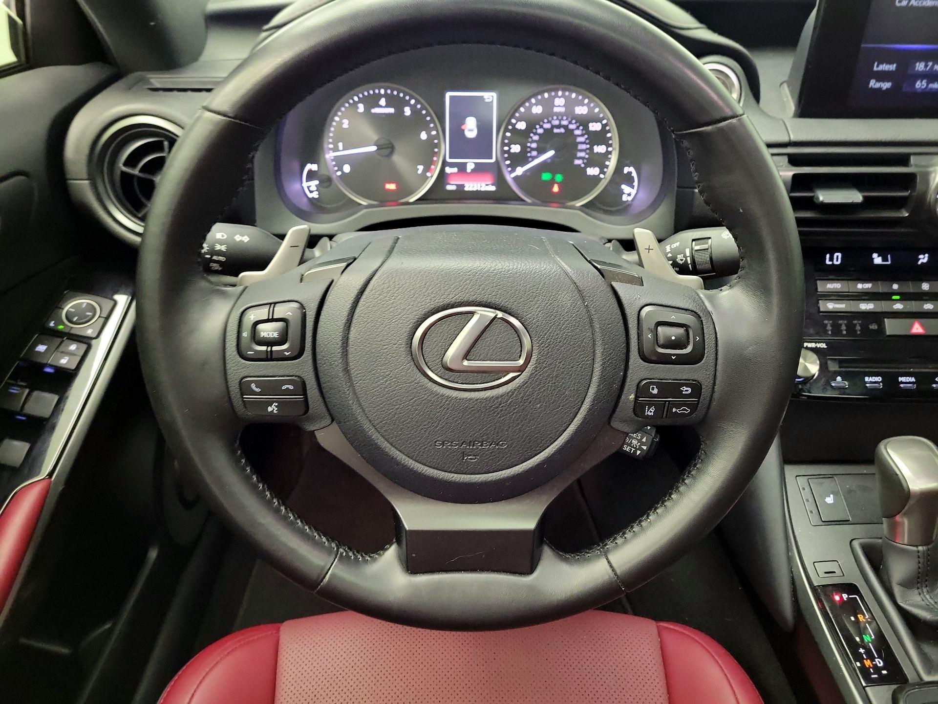 Thumbnail: 2024 Lexus IS - 10