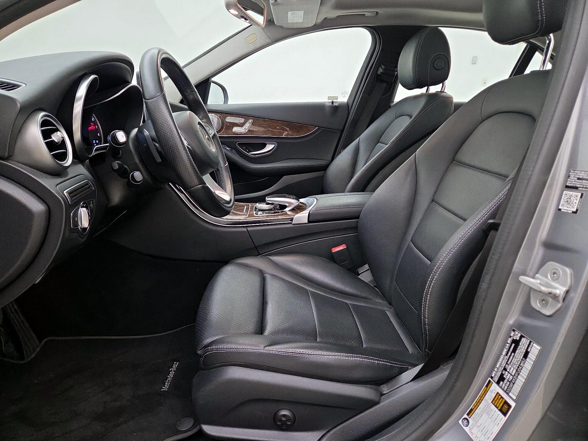 Thumbnail: 2015 Mercedes-Benz C-Class - 11