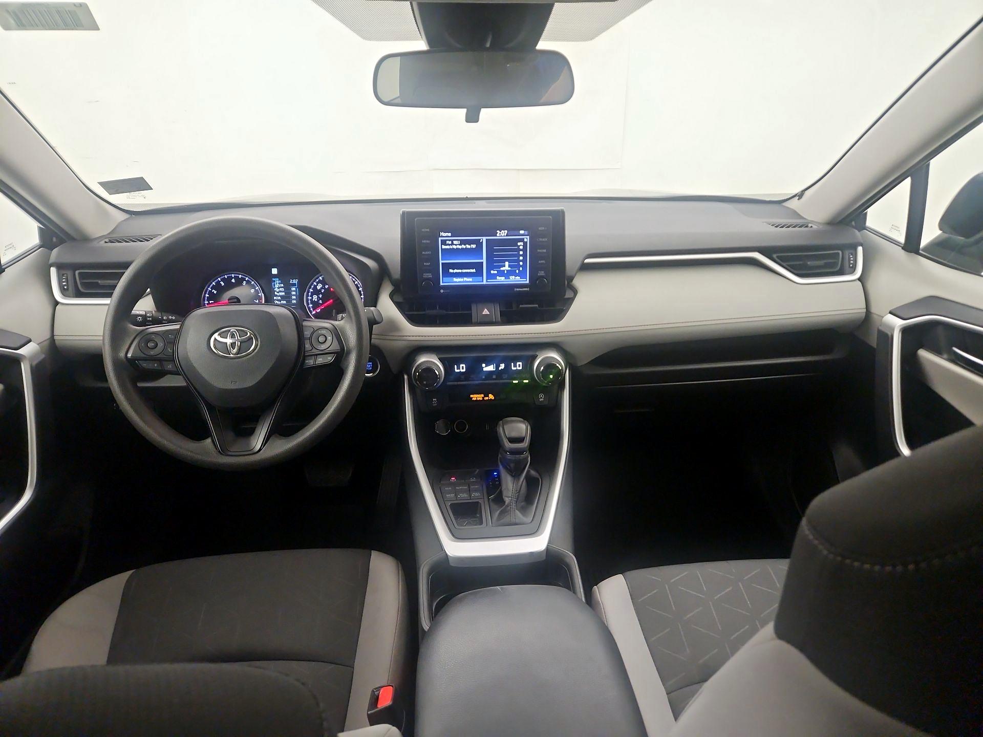 Thumbnail: 2021 Toyota RAV4 - 9