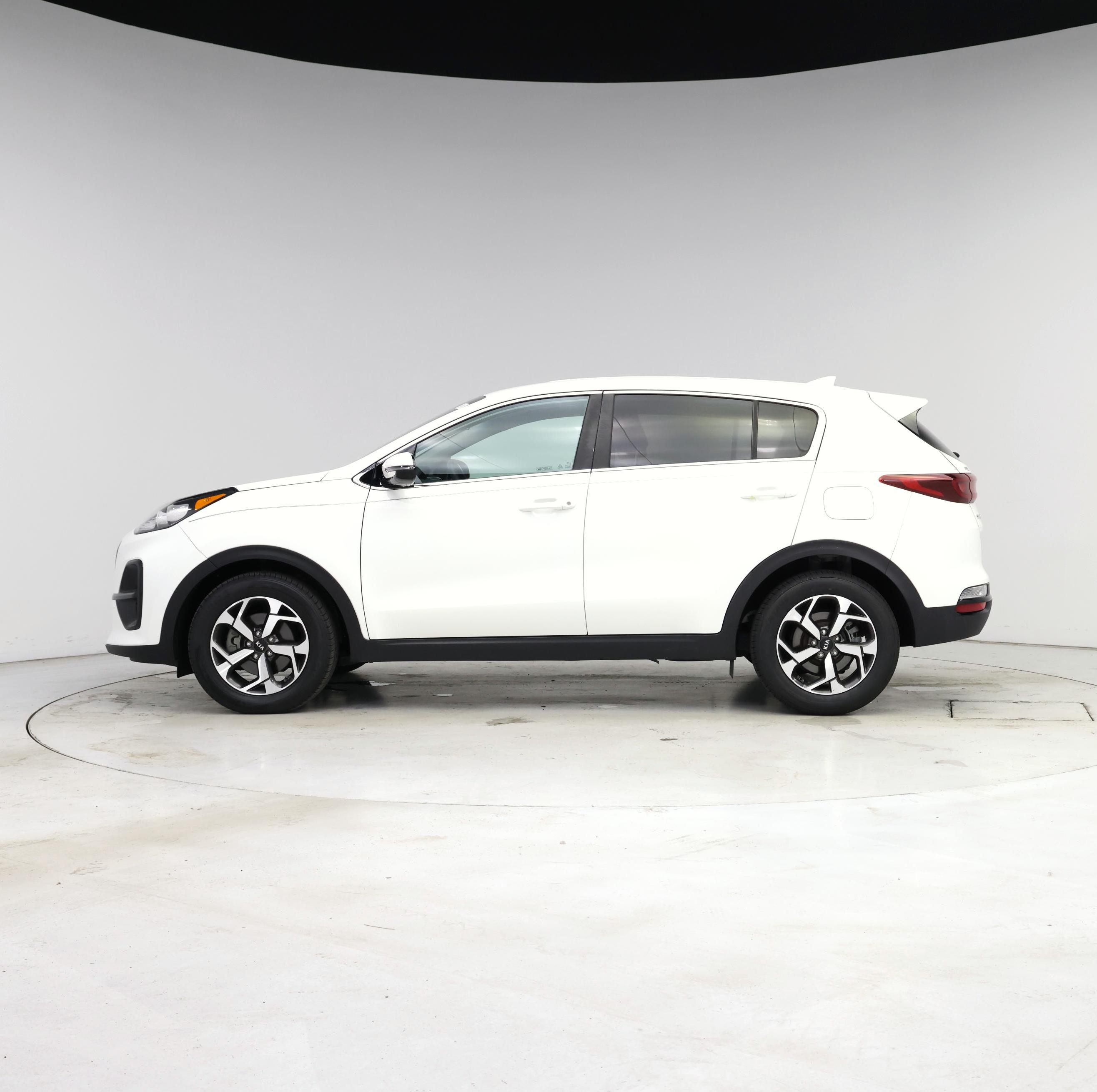 Thumbnail: 2020 Kia Sportage - 3