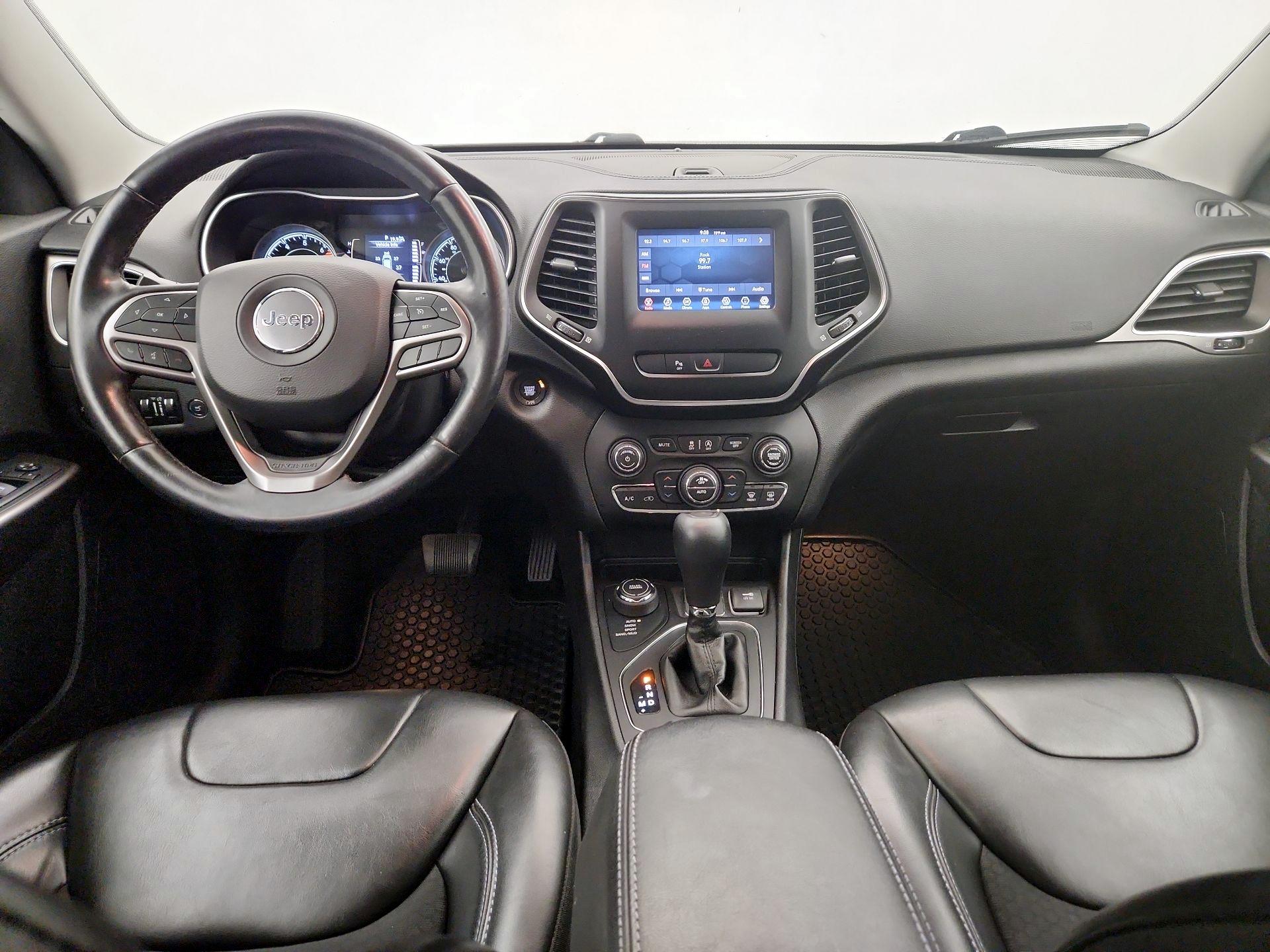 Thumbnail: 2019 Jeep Cherokee - 9