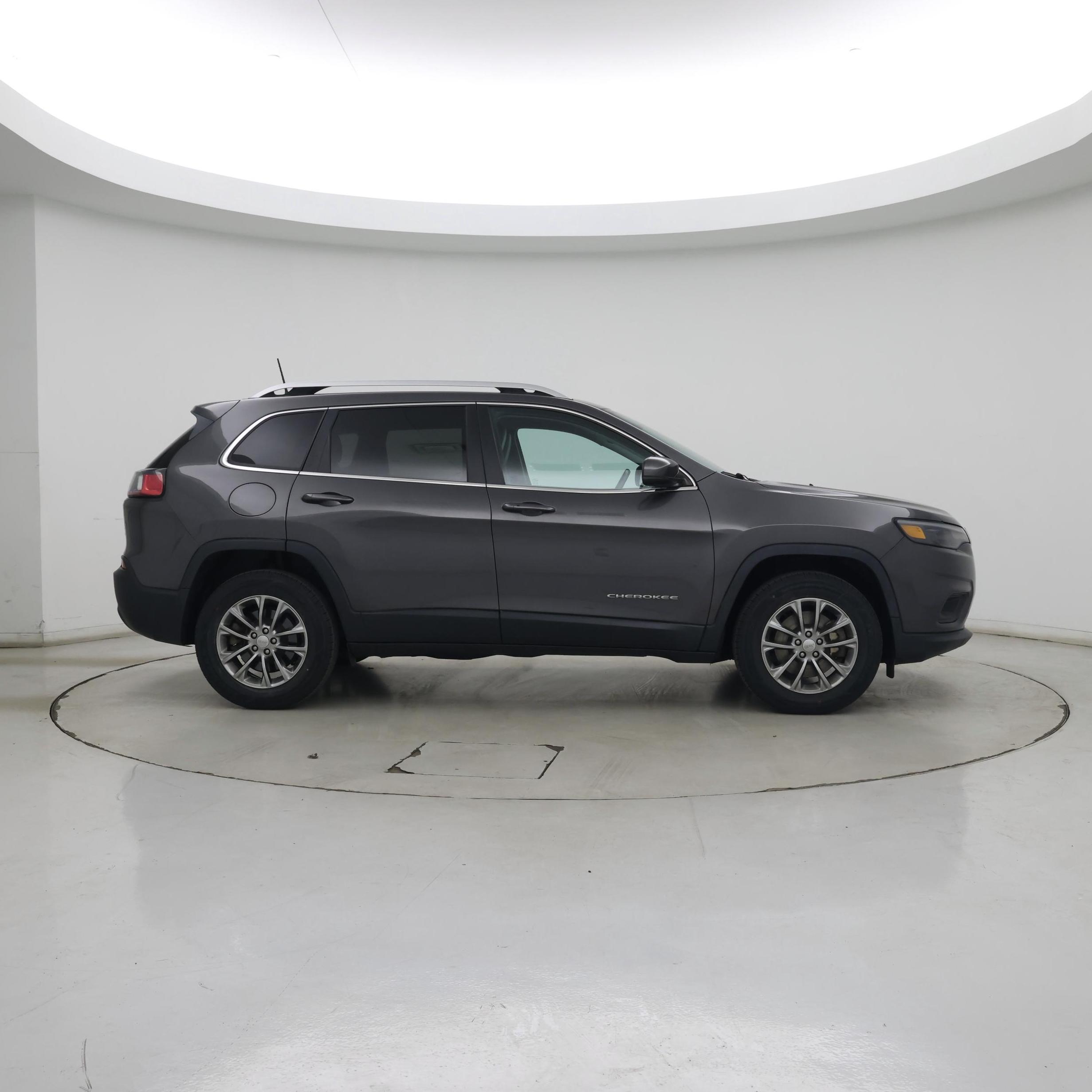 Thumbnail: 2019 Jeep Cherokee - 7