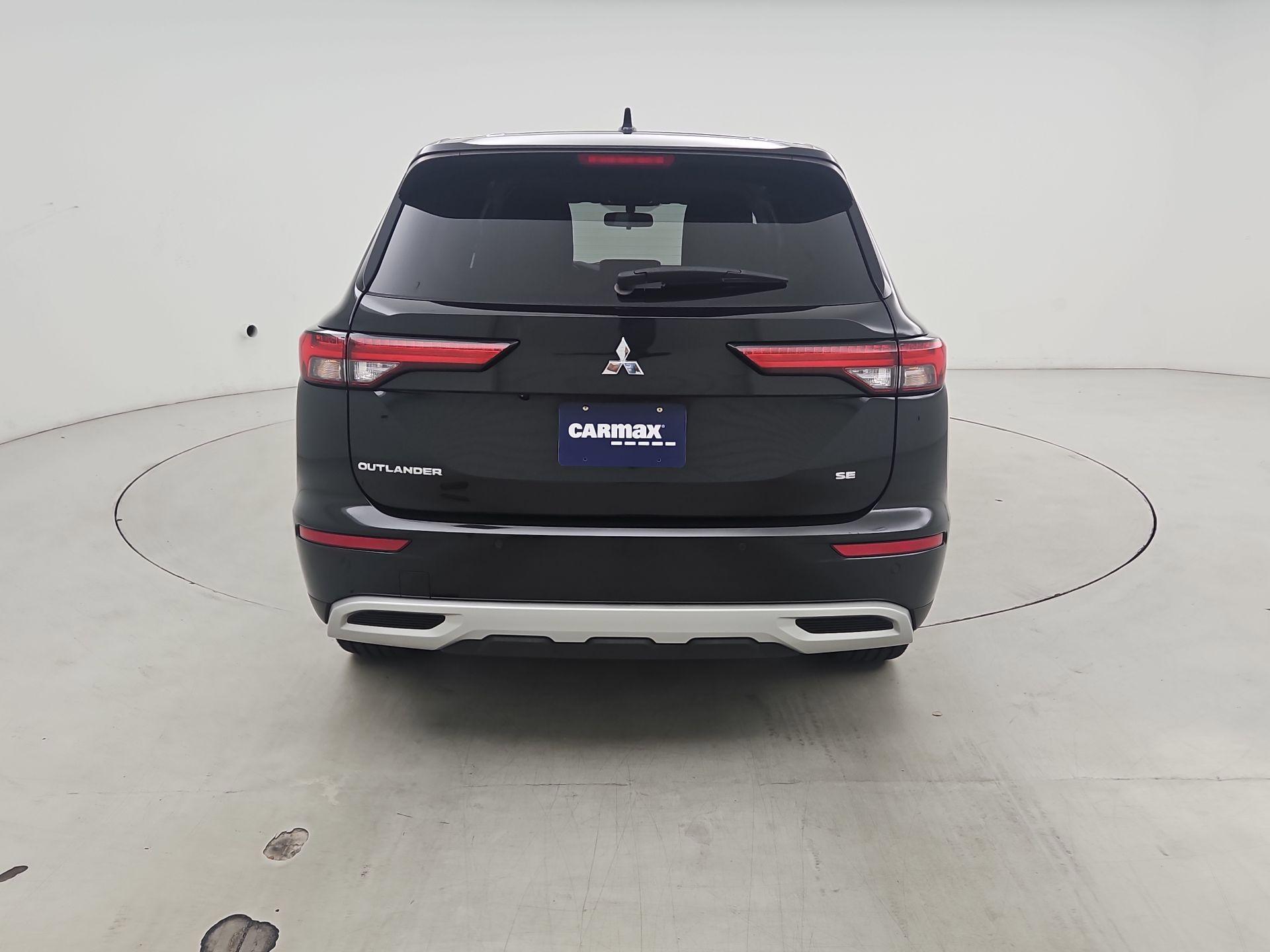 Thumbnail: 2022 Mitsubishi Outlander - 6