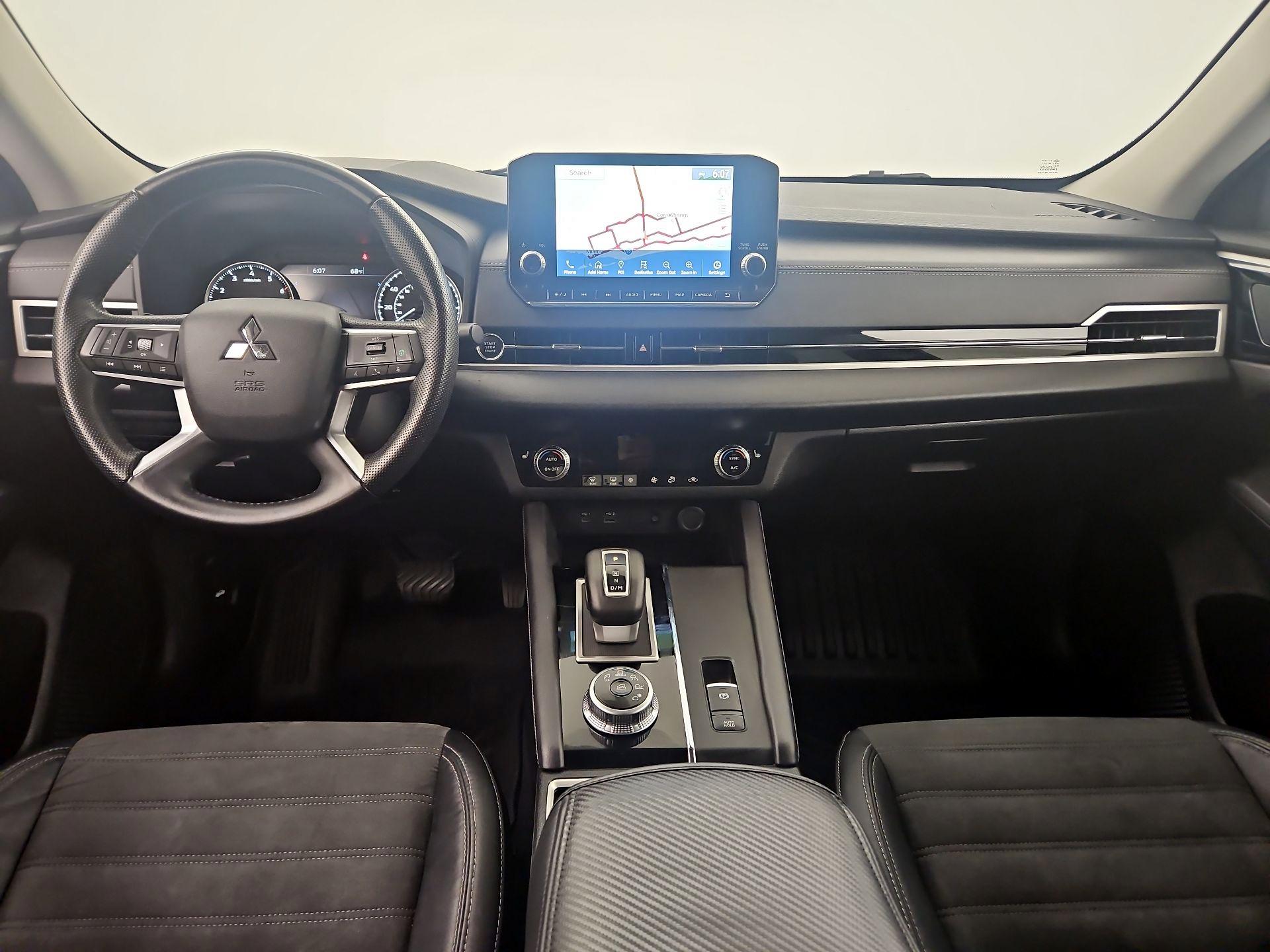 Thumbnail: 2022 Mitsubishi Outlander - 8
