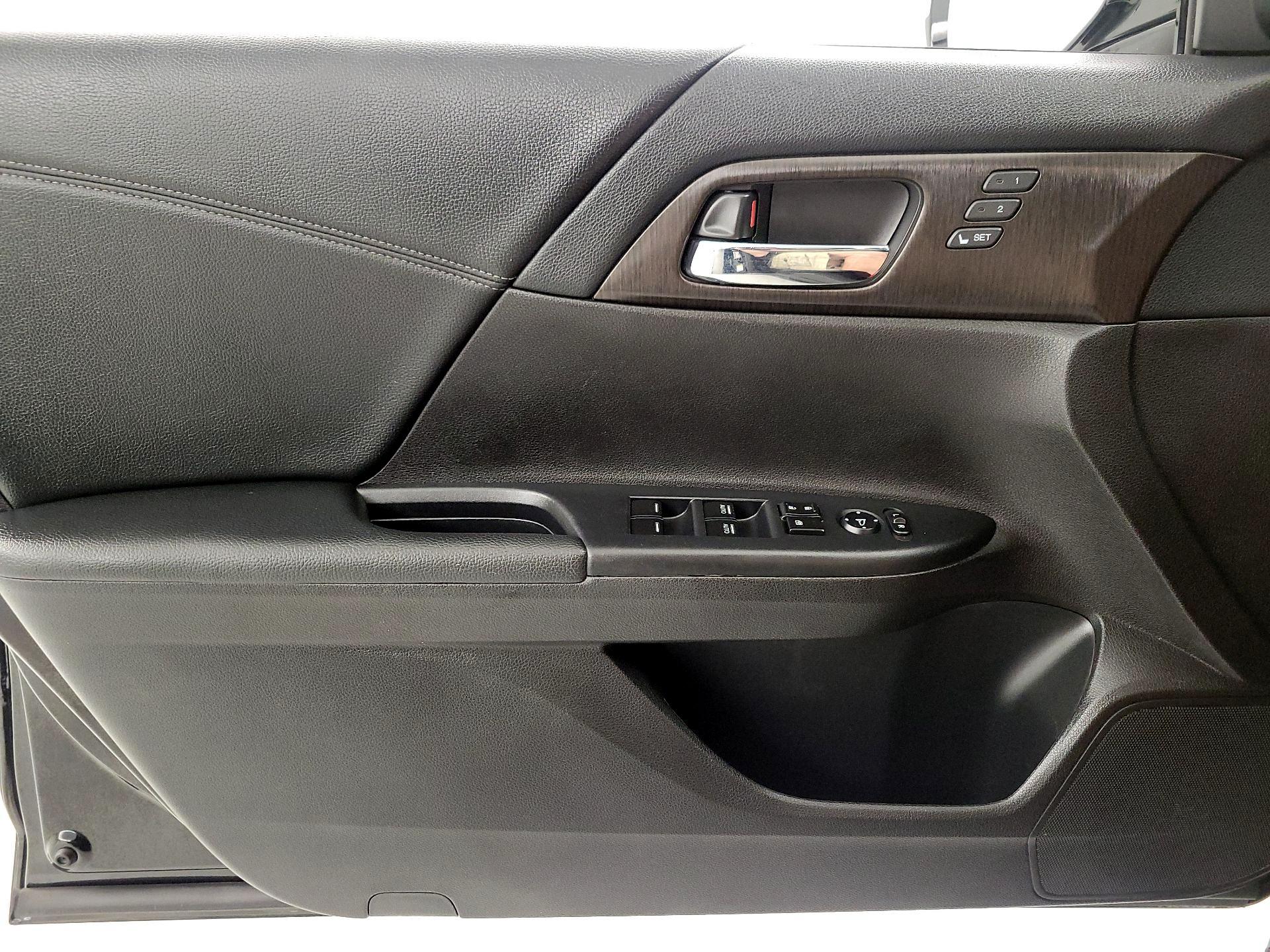 Thumbnail: 2014 Honda Accord - 12