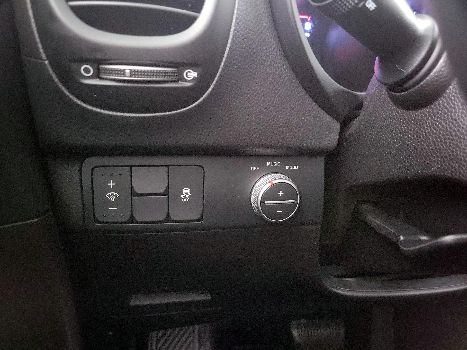 Thumbnail: 2014 Kia Soul - 13