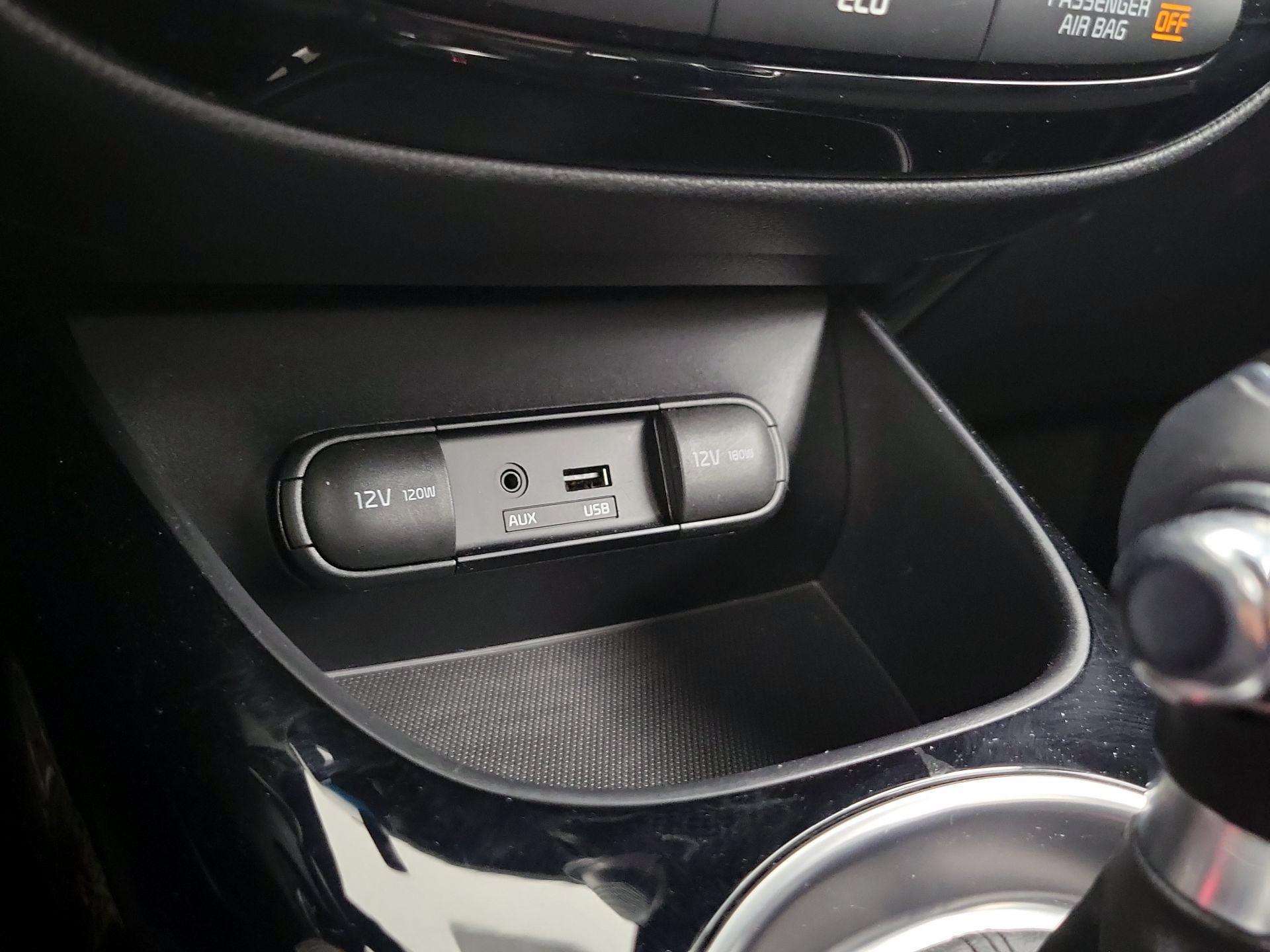 Thumbnail: 2014 Kia Soul - 19