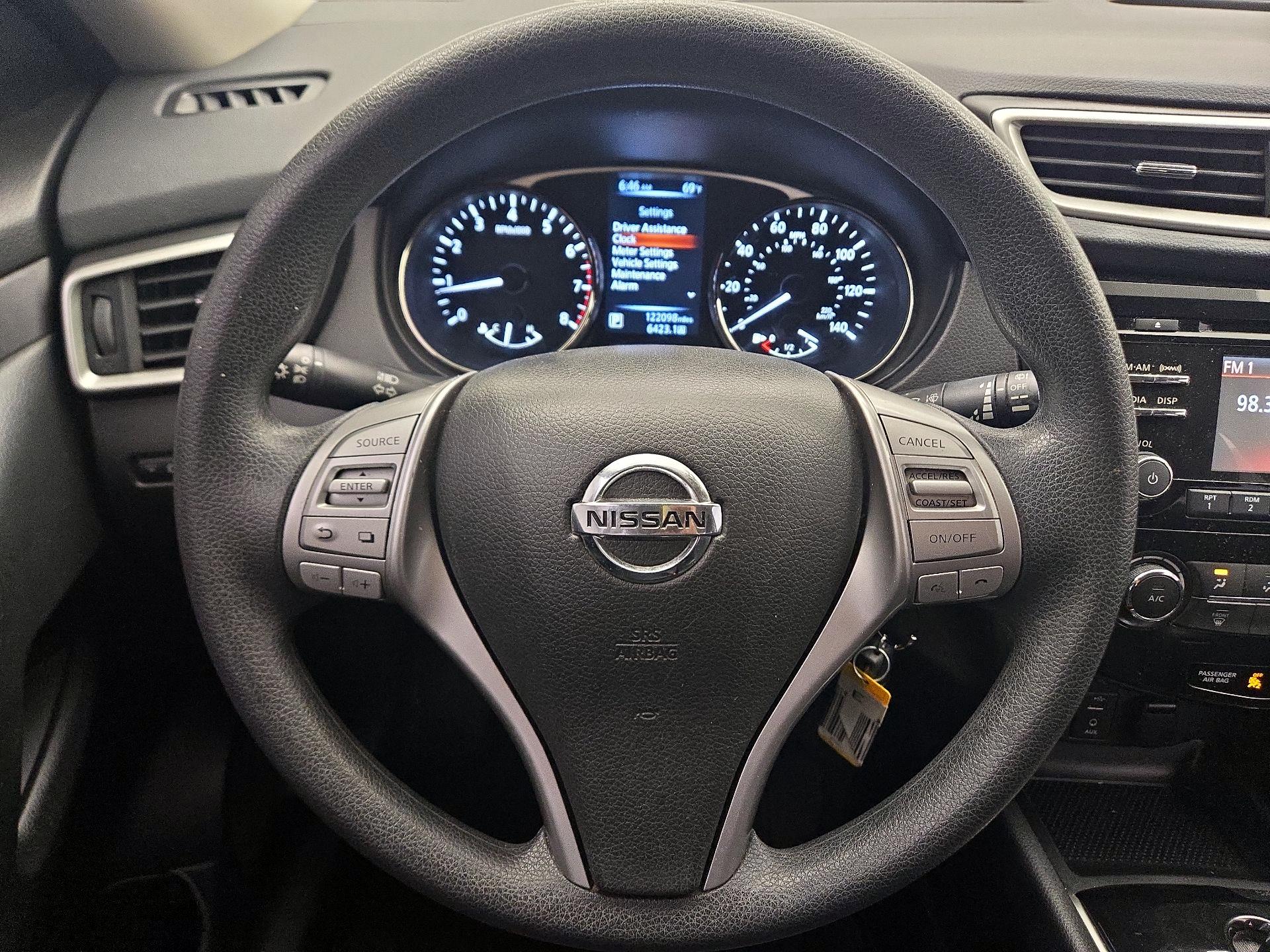 Thumbnail: 2016 Nissan Rogue - 10