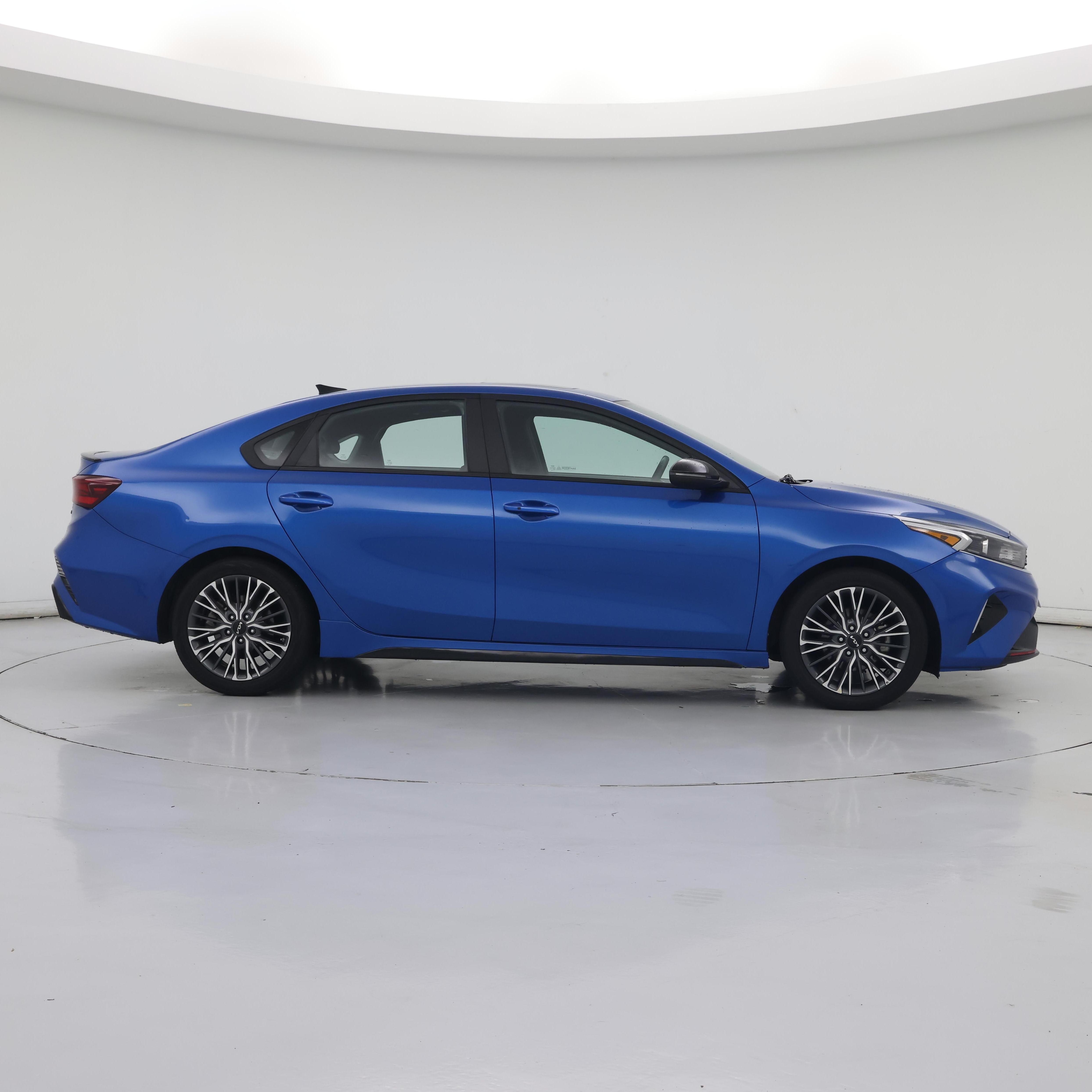 Thumbnail: 2022 Kia Forte - 7