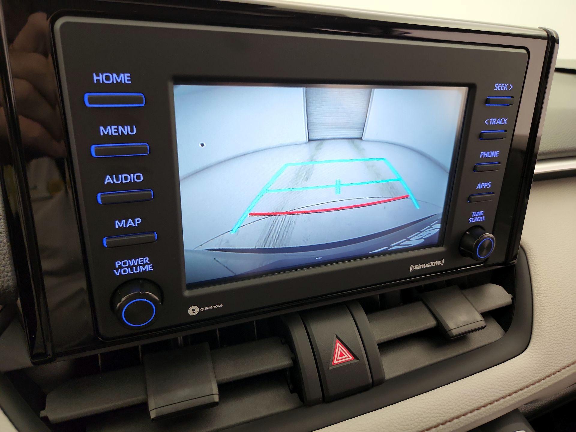 Thumbnail: 2021 Toyota RAV4 - 15