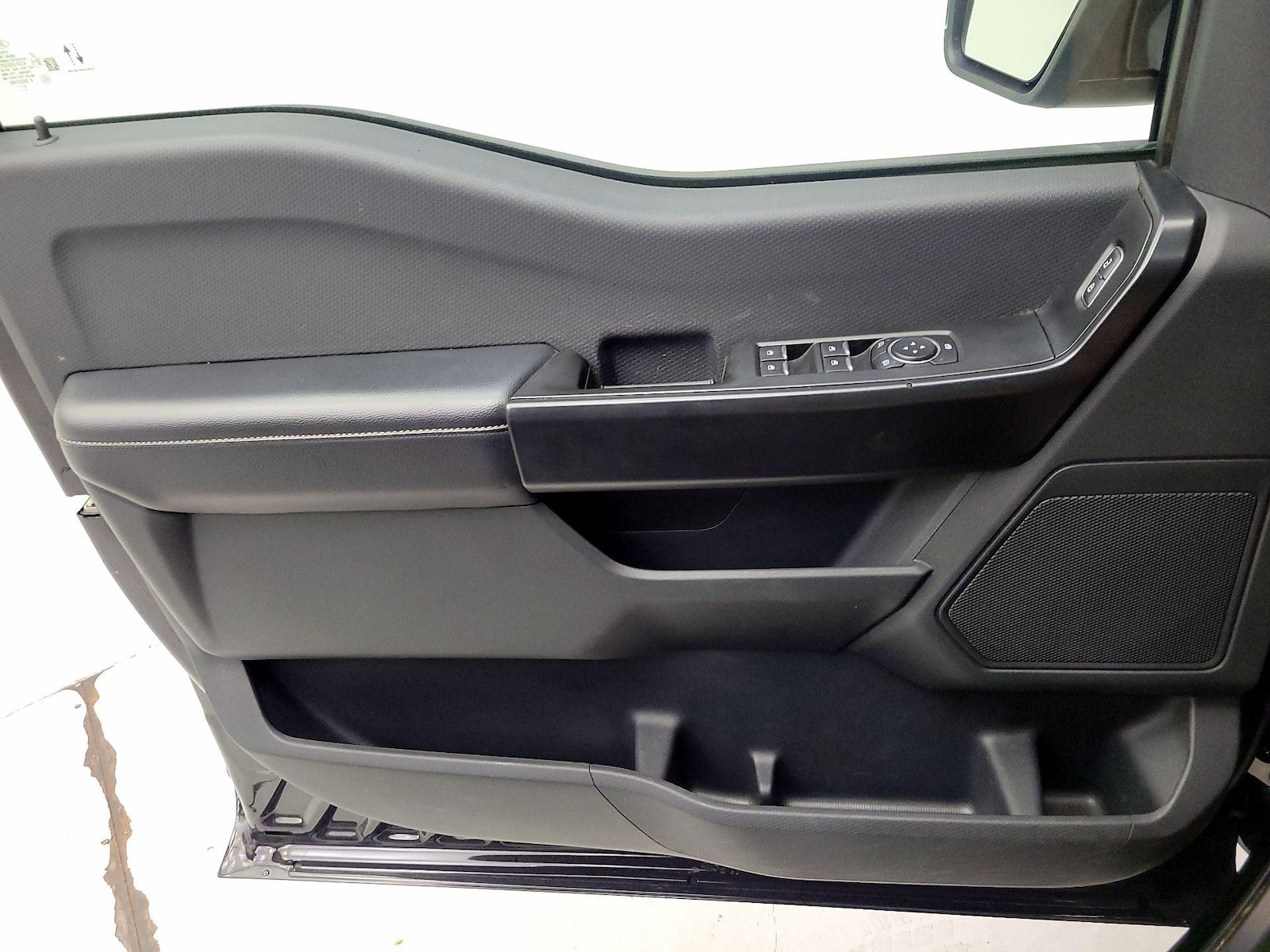 2022 Ford F-150 XL - Photo 13