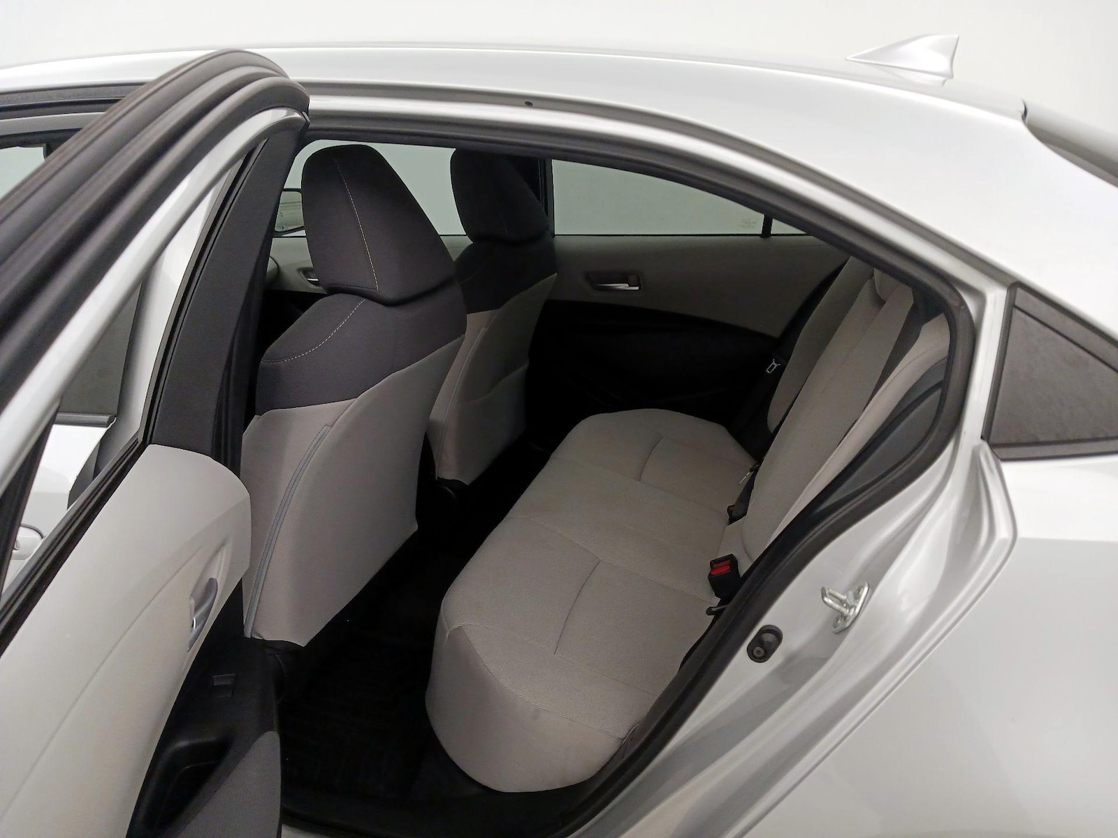 2021 Toyota Corolla LE - Photo 20