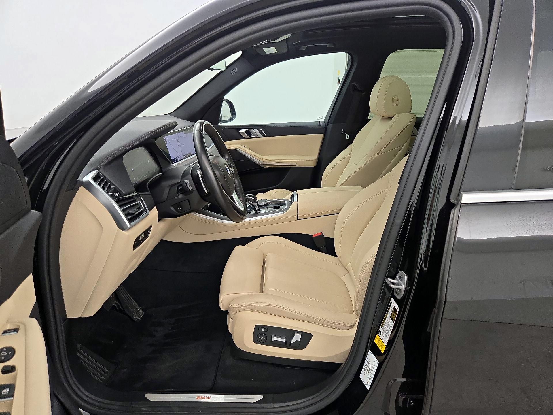 Thumbnail: 2021 BMW X5 - 11