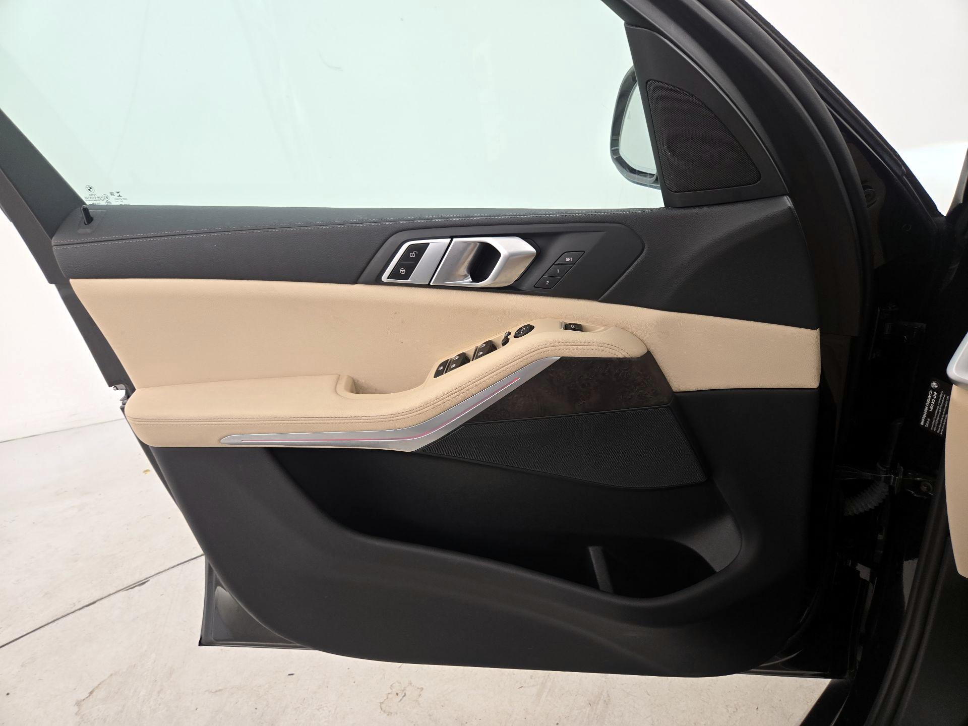Thumbnail: 2021 BMW X5 - 12