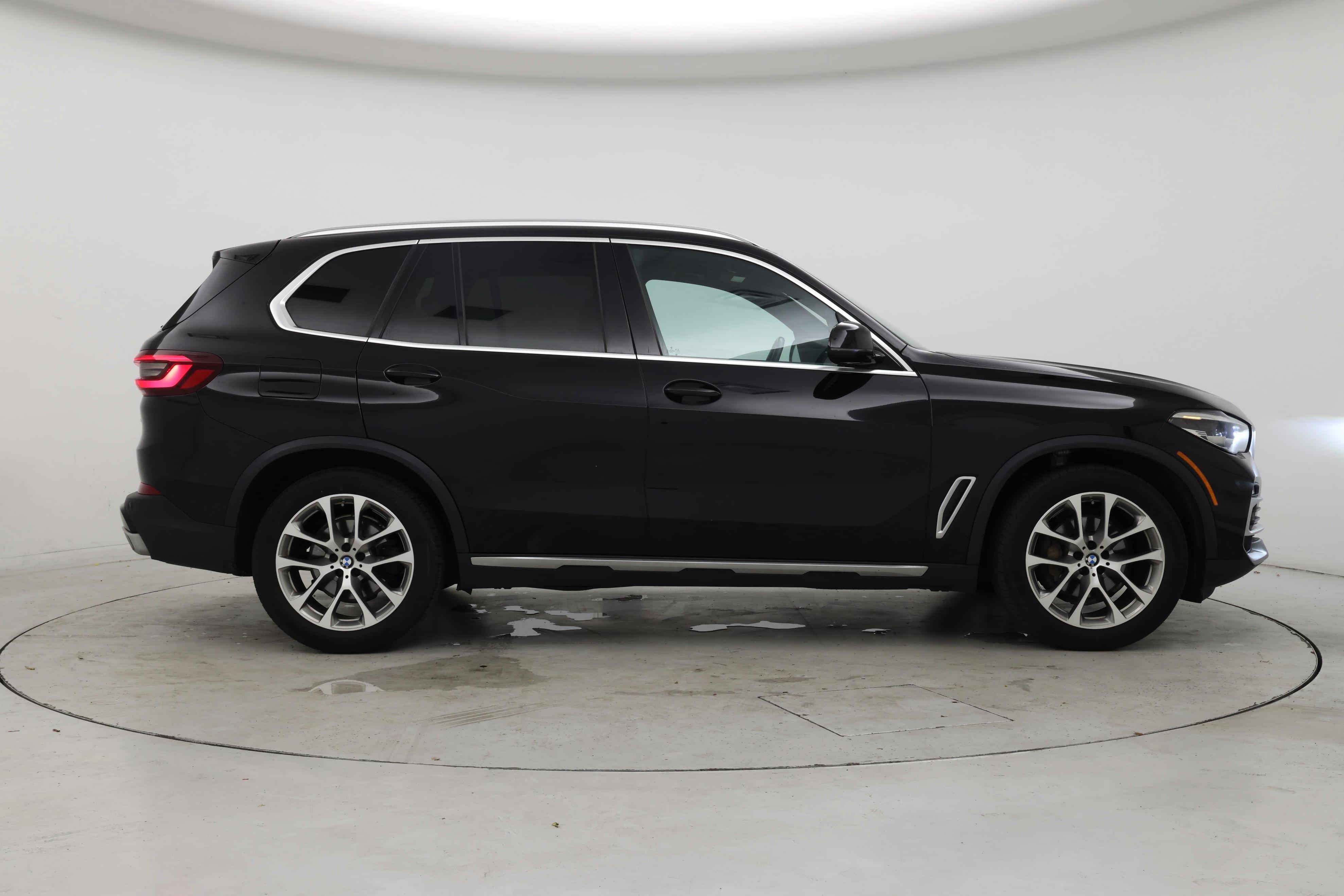 Thumbnail: 2021 BMW X5 - 7