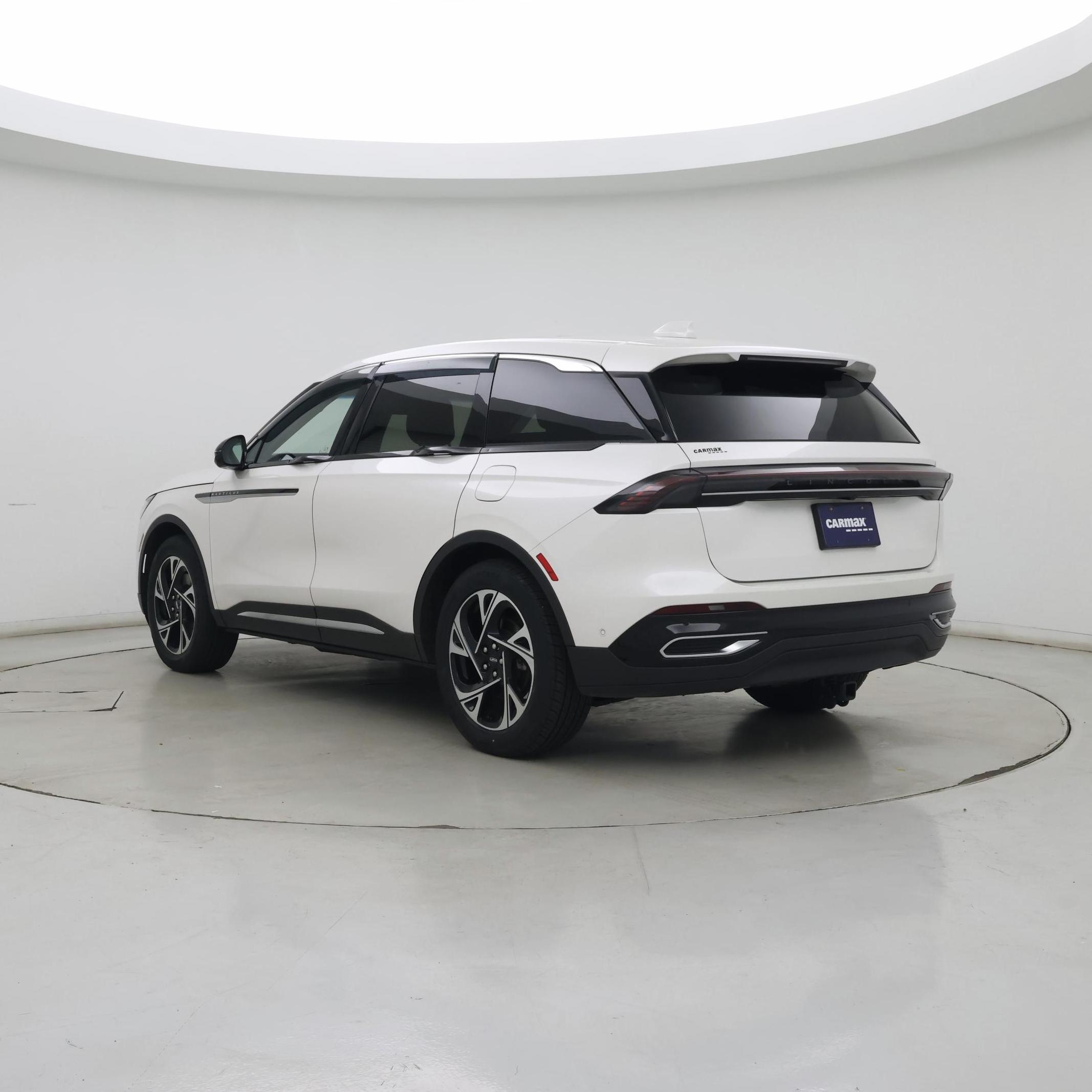 Thumbnail: 2024 Lincoln Nautilus - 2