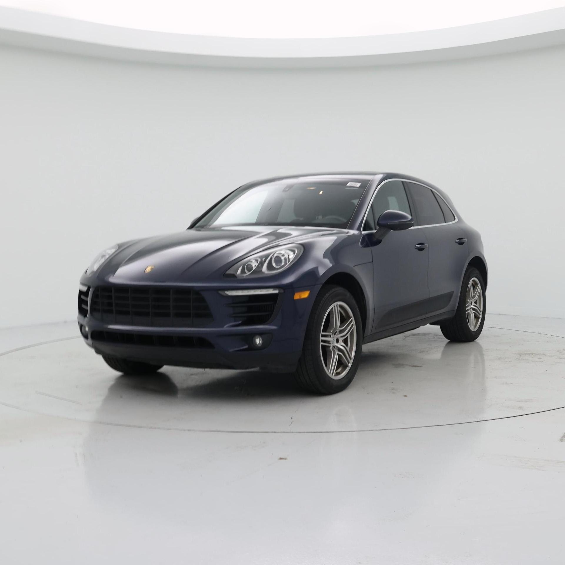Thumbnail: 2016 Porsche Macan - 4