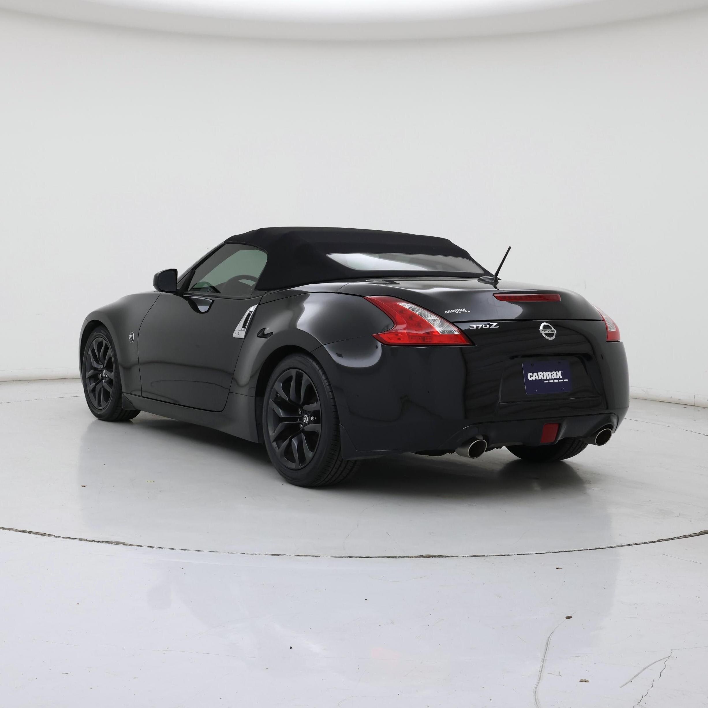 Thumbnail: 2016 Nissan Z - 2