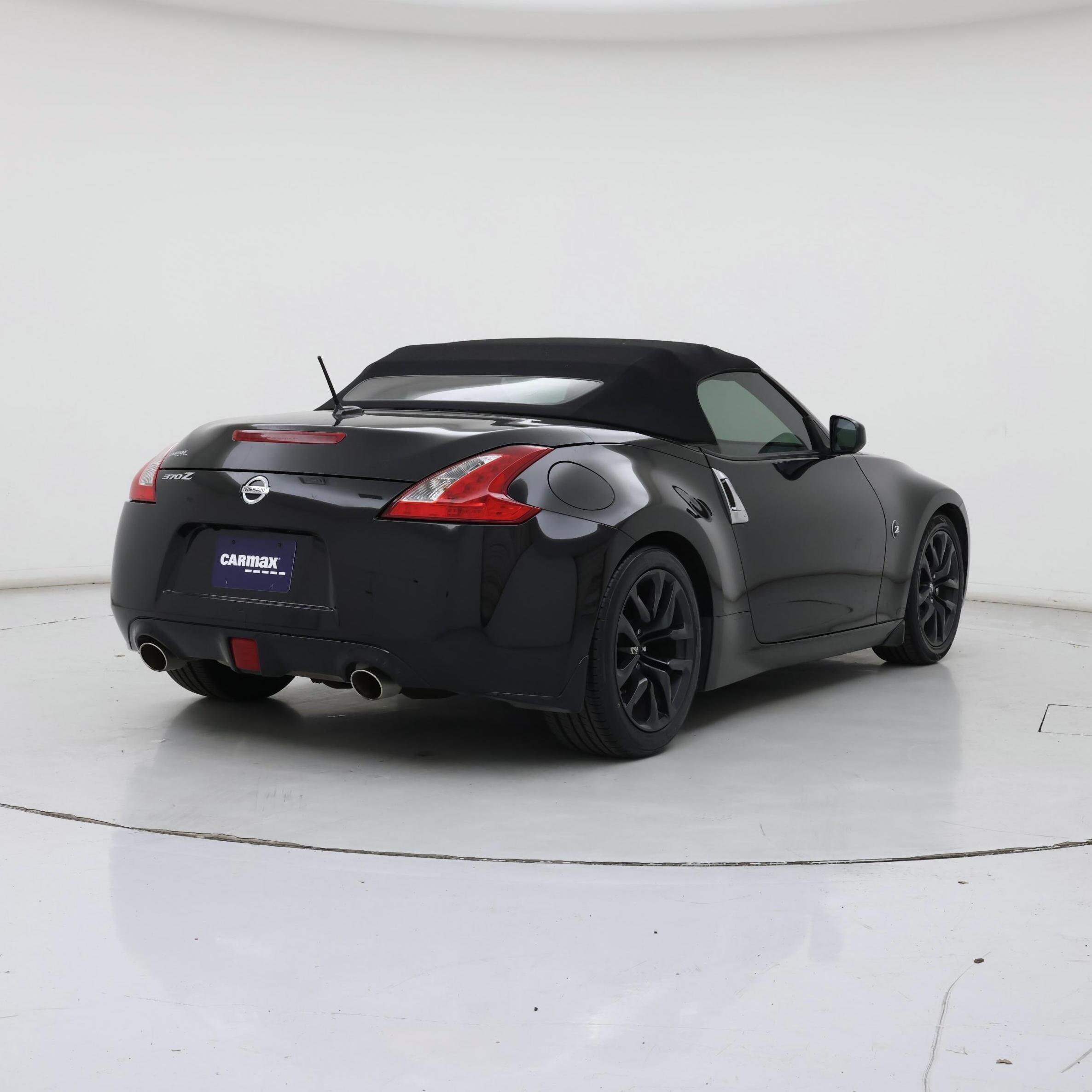 Thumbnail: 2016 Nissan Z - 8