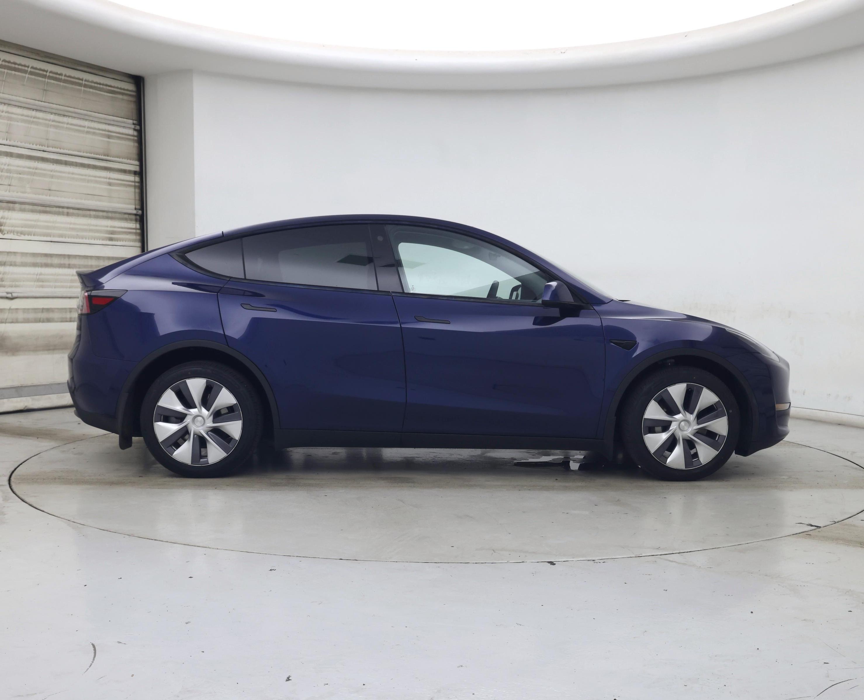 Thumbnail: 2023 Tesla Model Y - 7