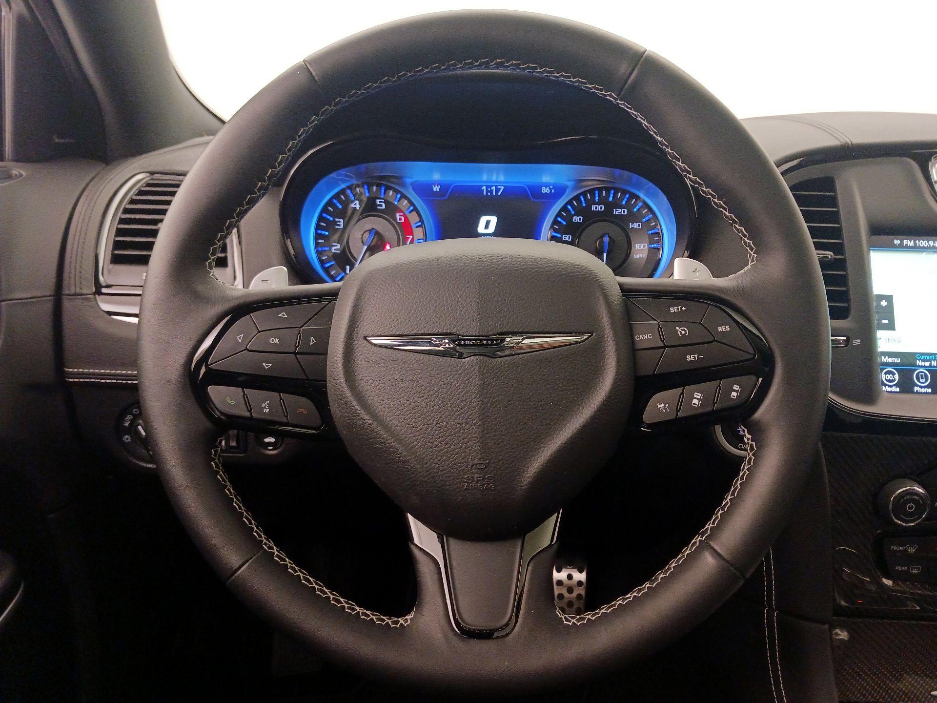 Thumbnail: 2023 Chrysler 300 - 10