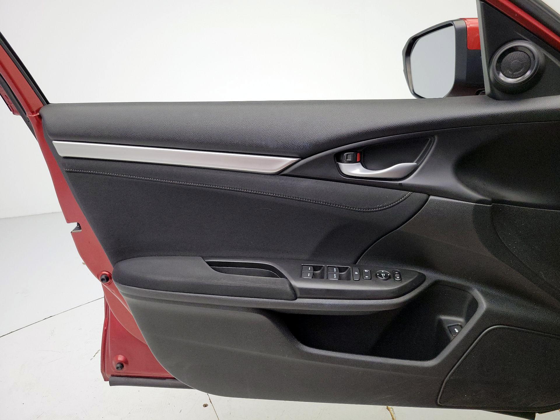 Thumbnail: 2019 Honda Civic - 12