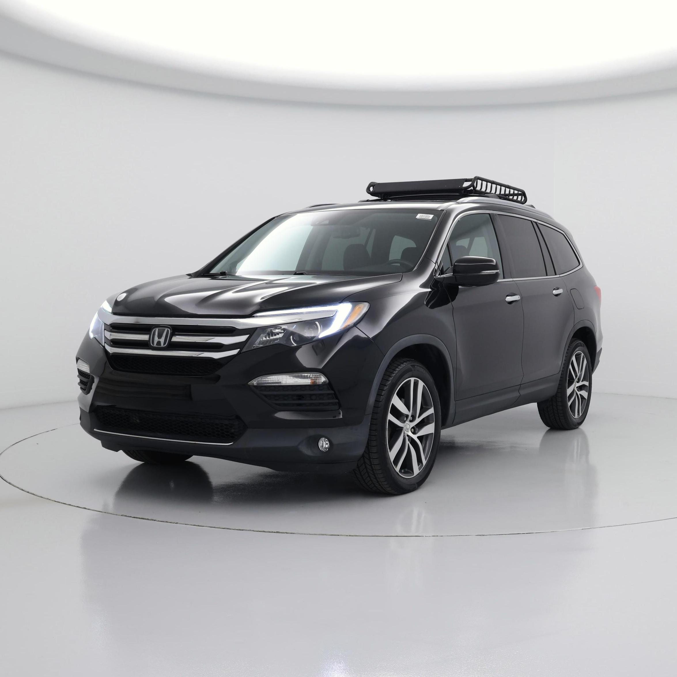 Thumbnail: 2017 Honda Pilot - 4